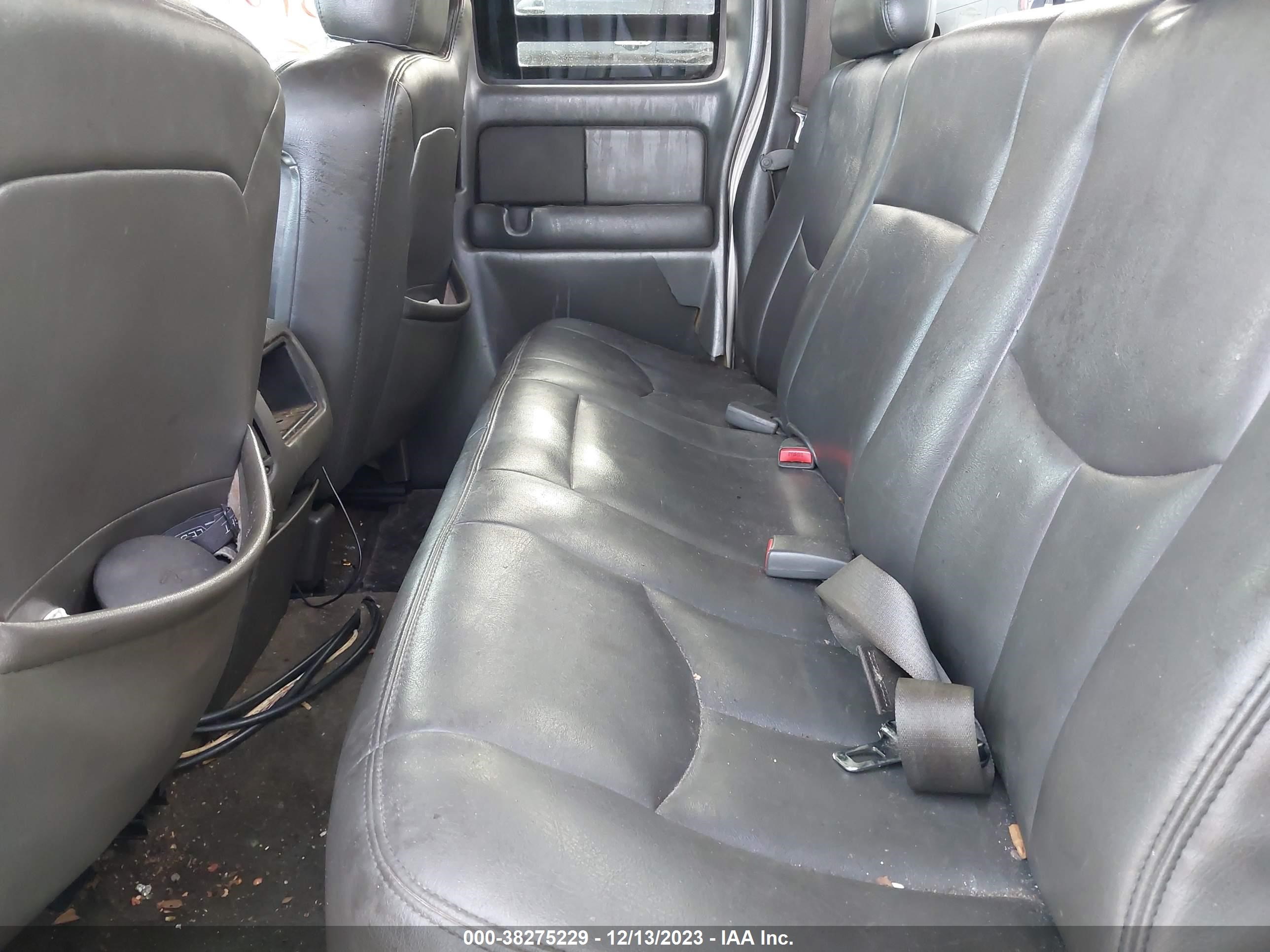 Photo 7 VIN: 1GCHC29U24E360603 - CHEVROLET SILVERADO 