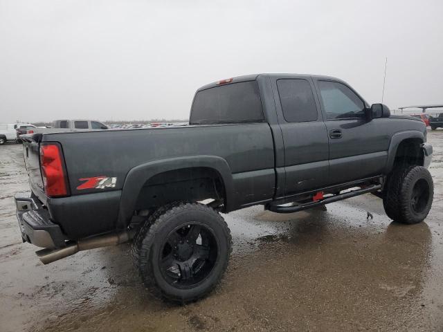 Photo 2 VIN: 1GCHC29U33E206304 - CHEVROLET SILVERADO 