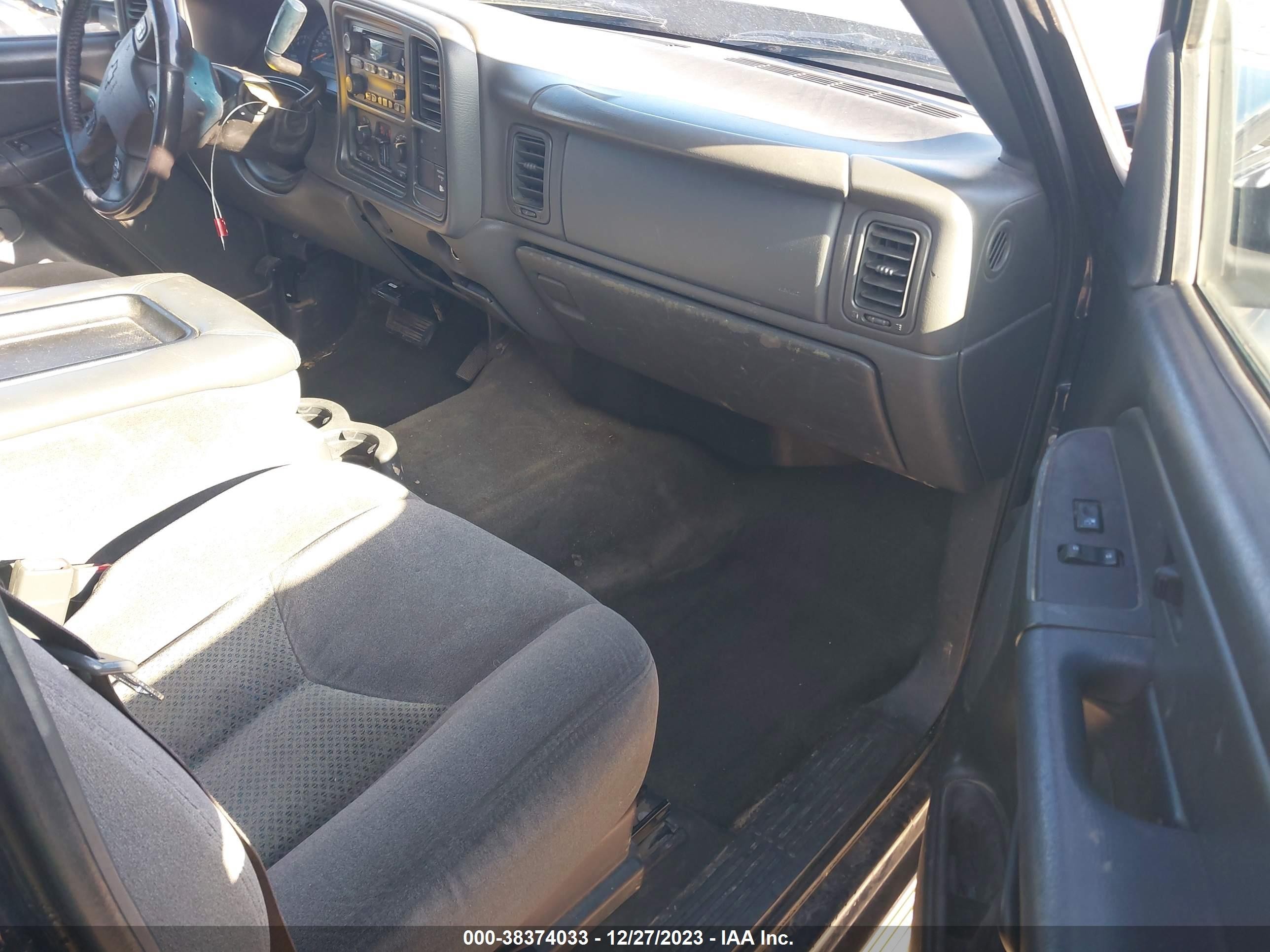 Photo 4 VIN: 1GCHC29U36E118549 - CHEVROLET SILVERADO 