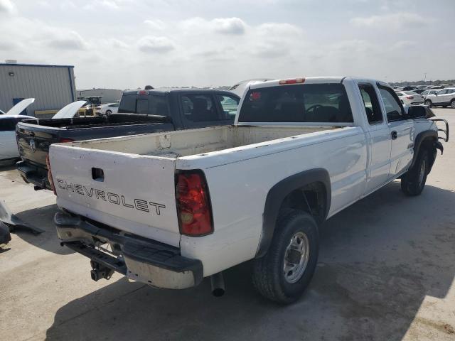 Photo 2 VIN: 1GCHC29U46E224766 - CHEVROLET SILVERADO 