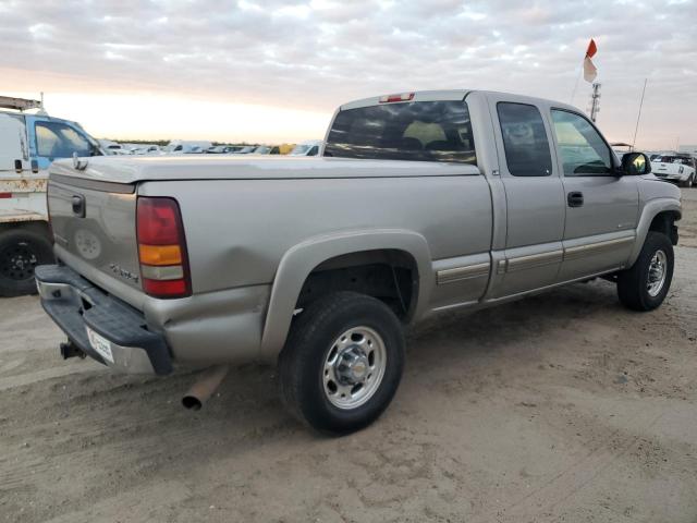 Photo 2 VIN: 1GCHC29U52E268267 - CHEVROLET SILVERADO 