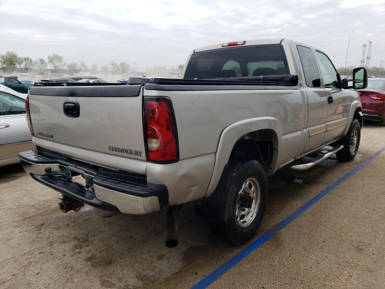 Photo 2 VIN: 1GCHC29U64E162624 - CHEVROLET SILVERADO 