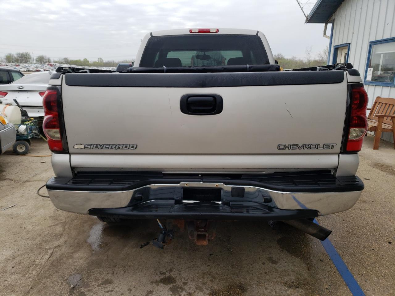 Photo 5 VIN: 1GCHC29U64E162624 - CHEVROLET SILVERADO 