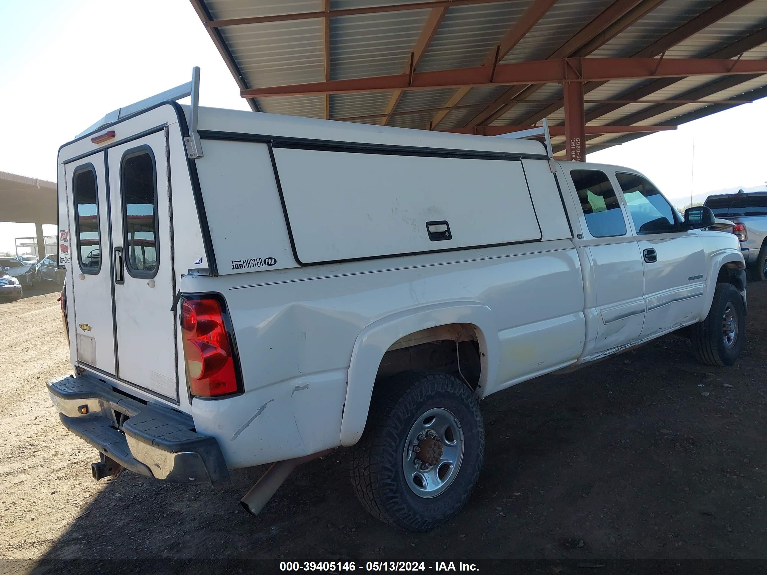 Photo 3 VIN: 1GCHC29U77E196124 - CHEVROLET SILVERADO 