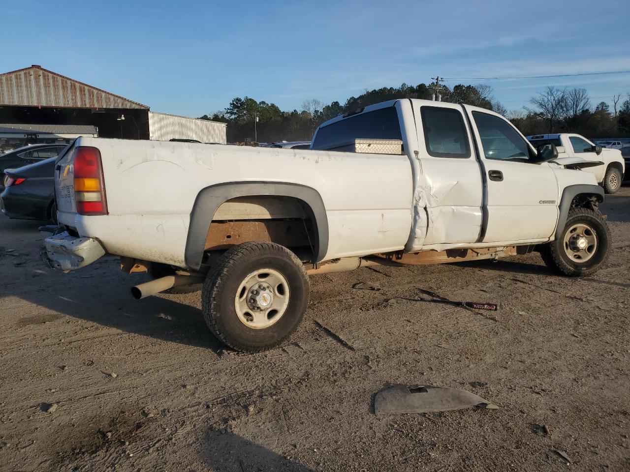 Photo 2 VIN: 1GCHC29U91E217160 - CHEVROLET SILVERADO 