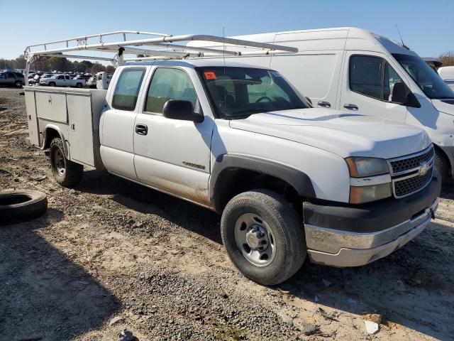 Photo 3 VIN: 1GCHC29UX5E251159 - CHEVROLET SILVERADO 