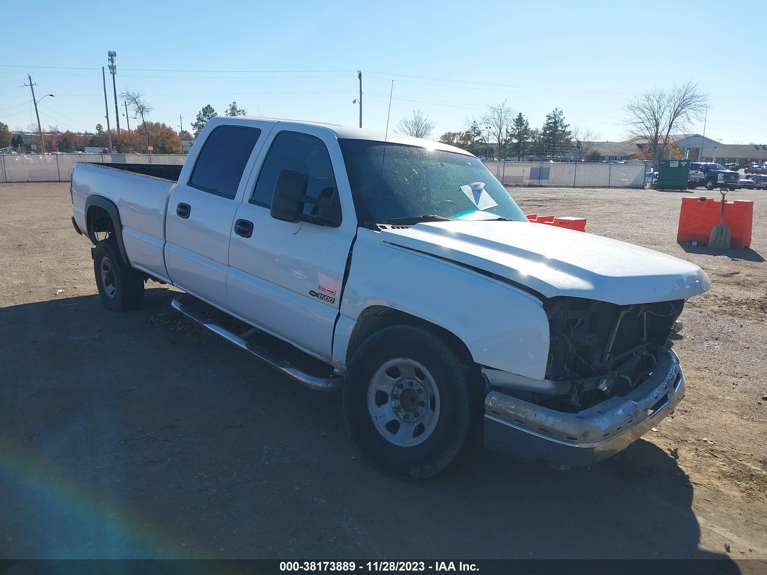 Photo 0 VIN: 1GCHC33D77F164248 - CHEVROLET SILVERADO 