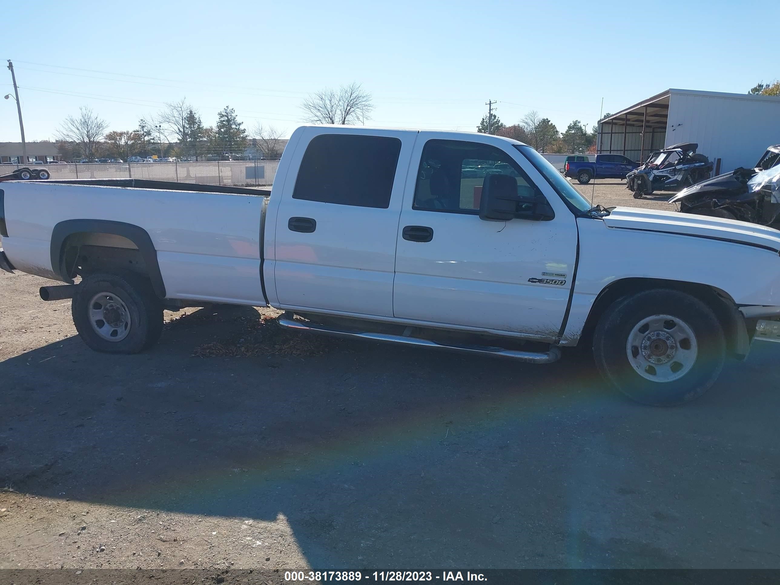 Photo 12 VIN: 1GCHC33D77F164248 - CHEVROLET SILVERADO 