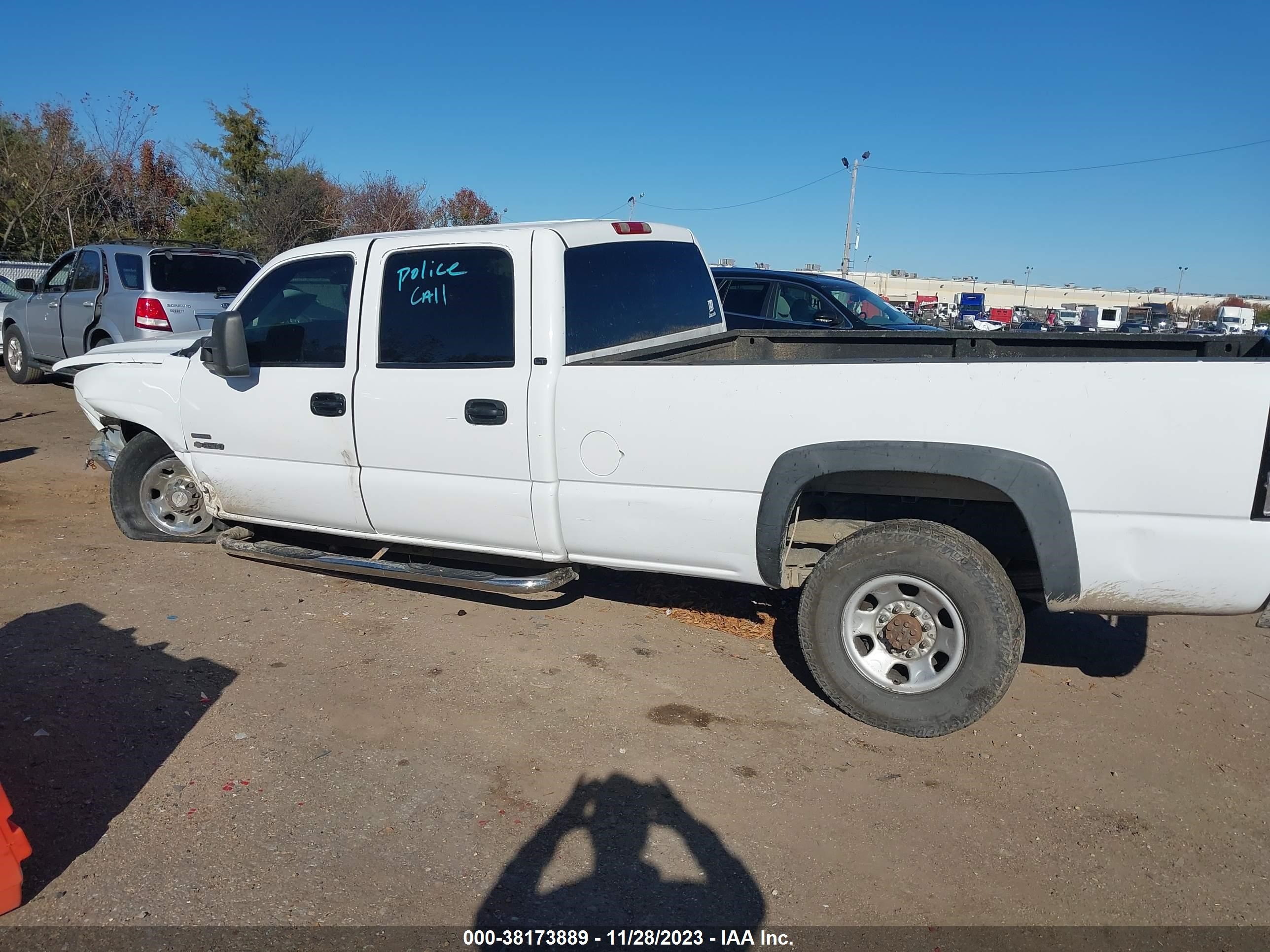 Photo 13 VIN: 1GCHC33D77F164248 - CHEVROLET SILVERADO 