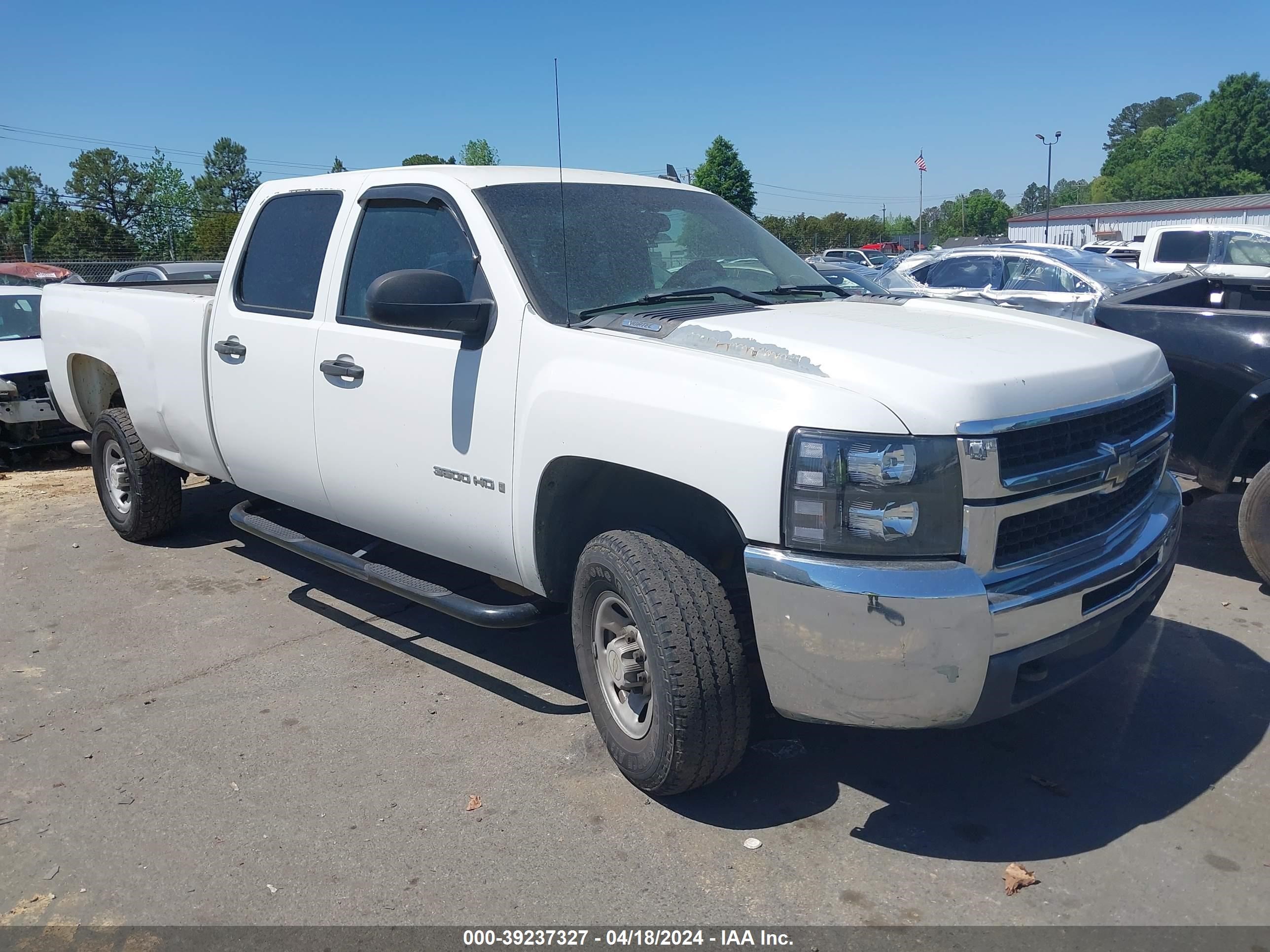 Photo 0 VIN: 1GCHC33KX7F537216 - CHEVROLET SILVERADO 