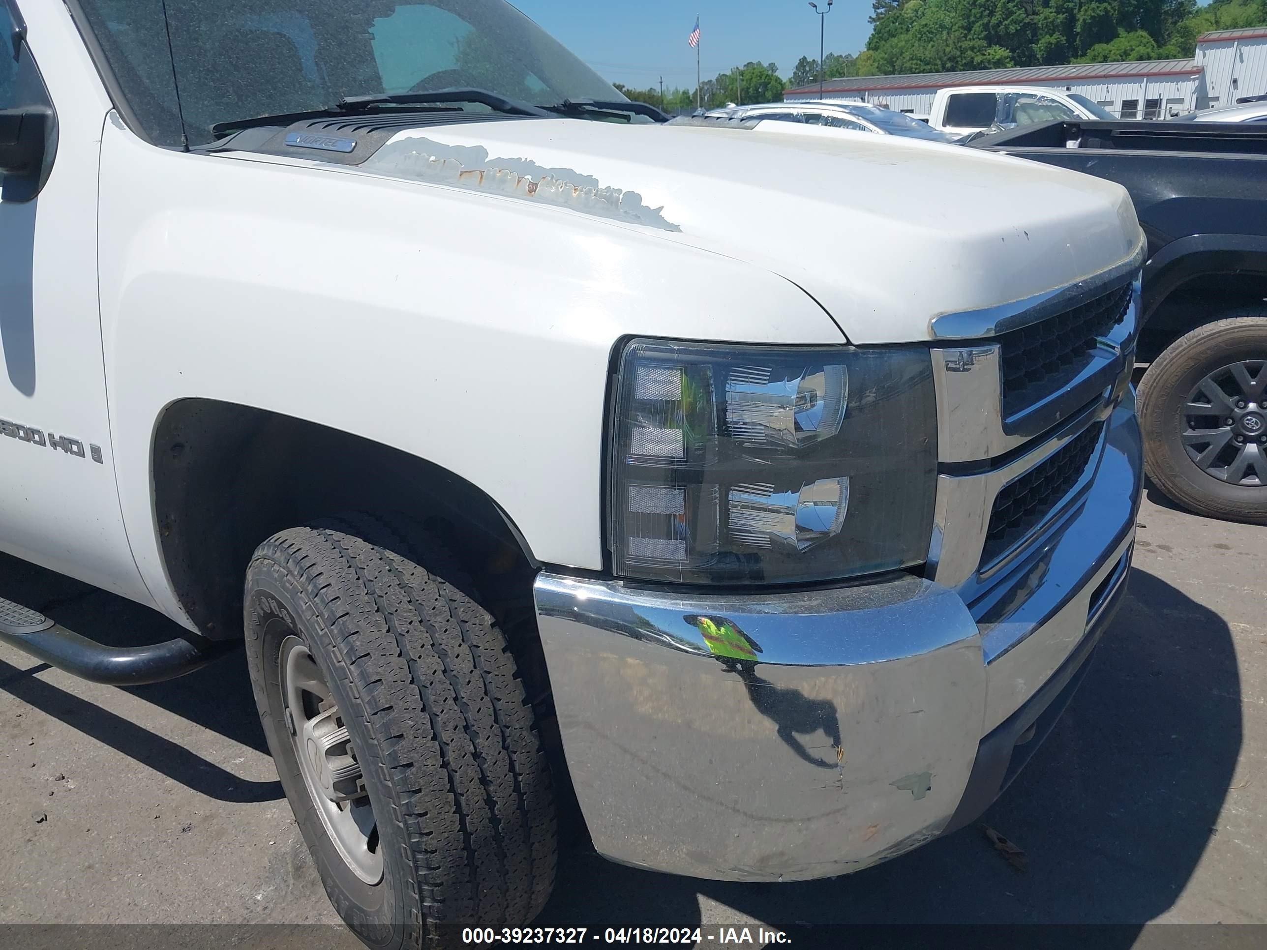 Photo 5 VIN: 1GCHC33KX7F537216 - CHEVROLET SILVERADO 