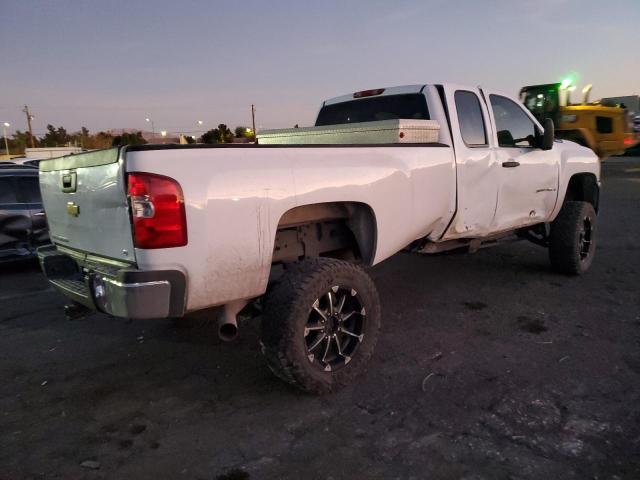 Photo 2 VIN: 1GCHC39618E206574 - CHEVROLET SILVERADO 