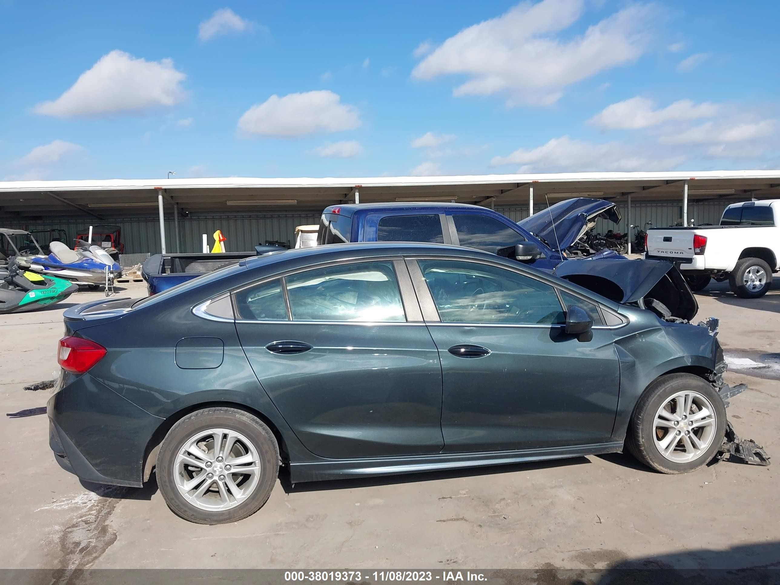 Photo 12 VIN: 1GCHC44K39F189346 - CHEVROLET CRUZE 