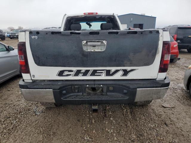 Photo 5 VIN: 1GCHC49K19E157168 - CHEVROLET SILVERADO 