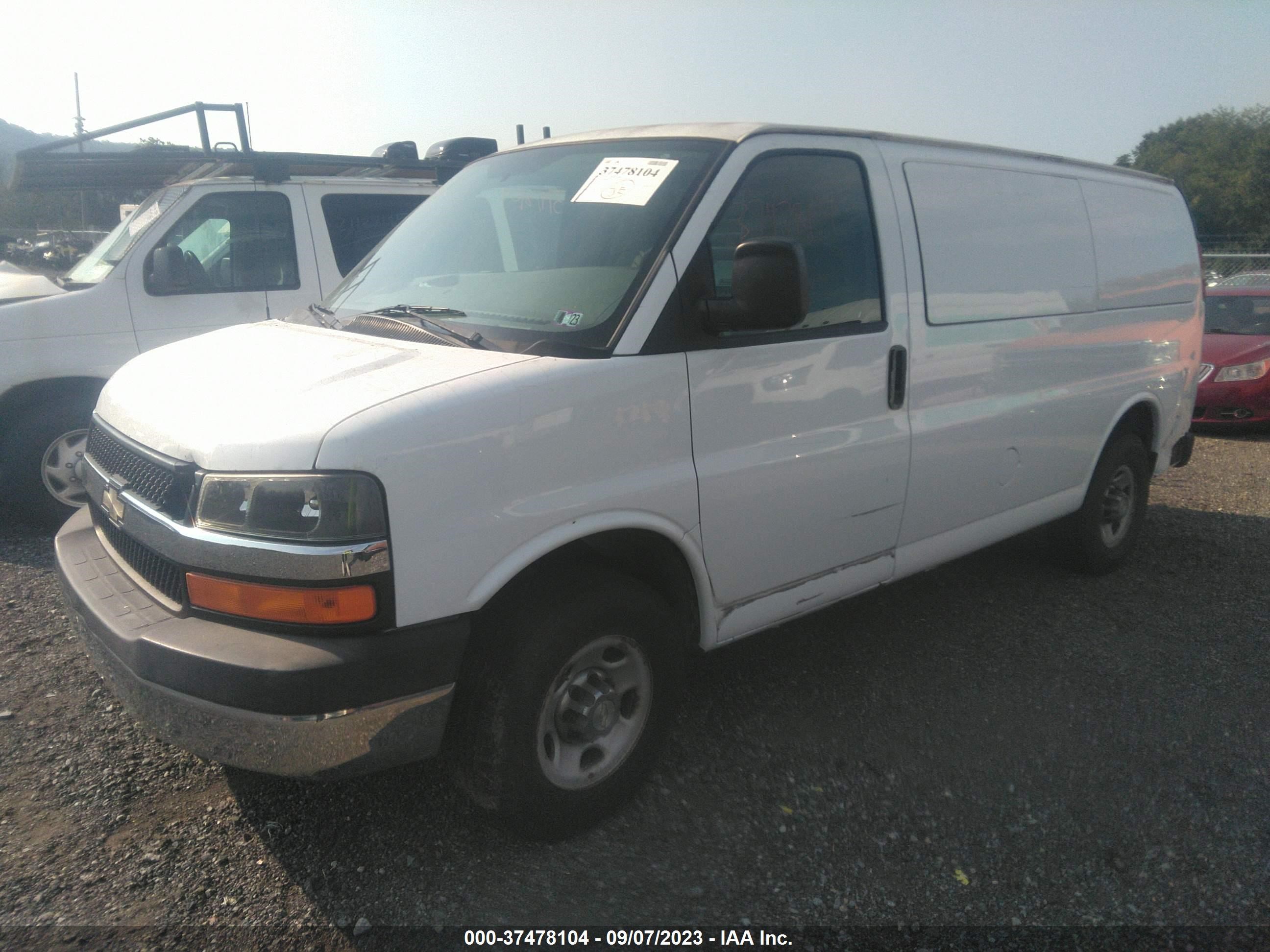 Photo 1 VIN: 1GCHG35C291174808 - CHEVROLET EXPRESS 