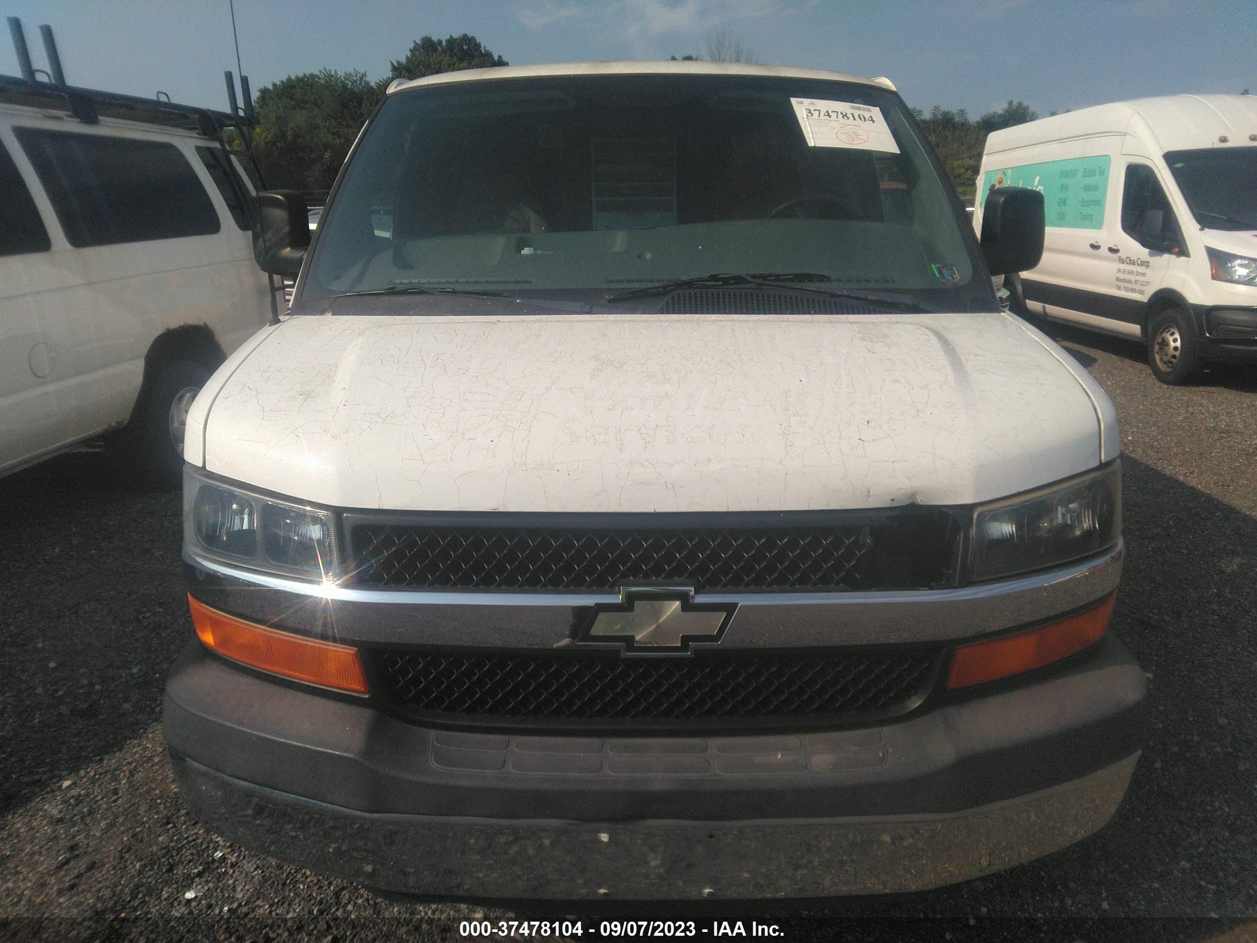 Photo 5 VIN: 1GCHG35C291174808 - CHEVROLET EXPRESS 