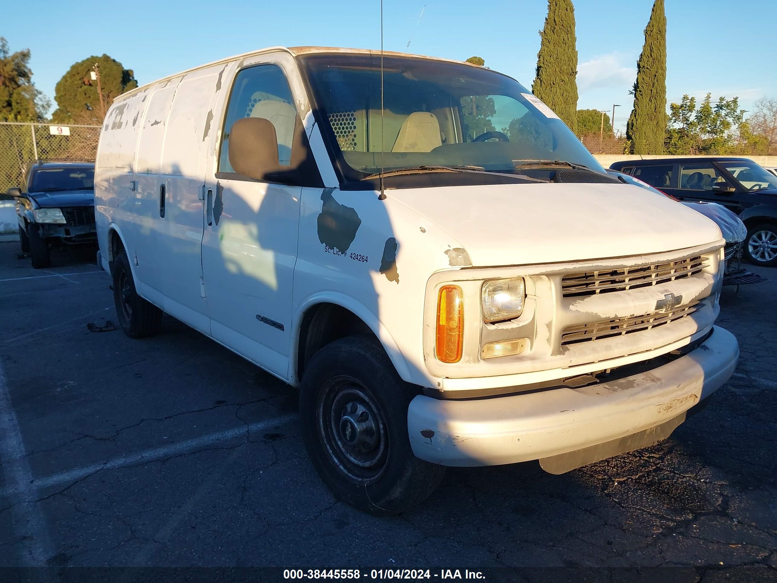 Photo 0 VIN: 1GCHG35R4X1104938 - CHEVROLET EXPRESS 