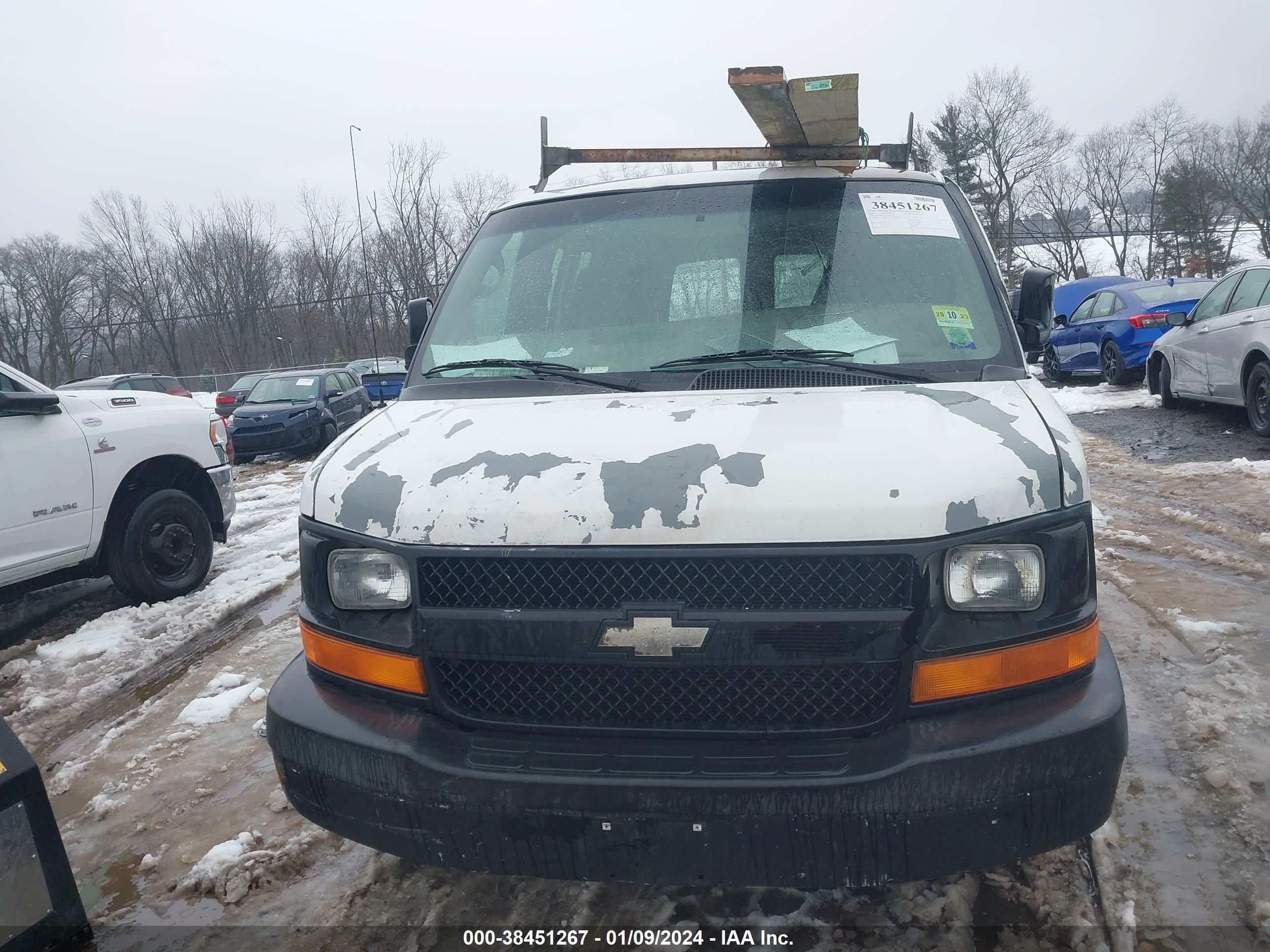 Photo 11 VIN: 1GCHG35U771140353 - CHEVROLET EXPRESS 