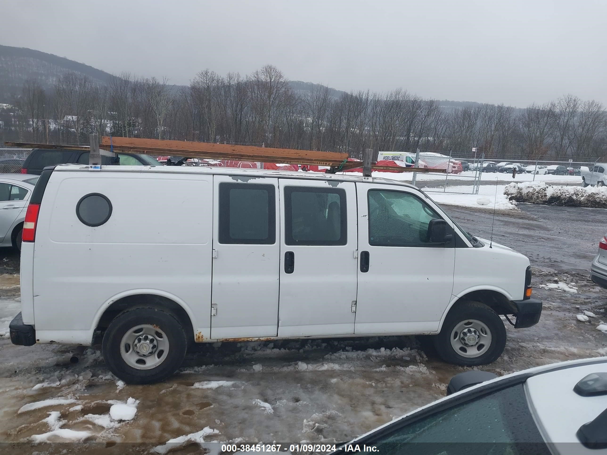 Photo 12 VIN: 1GCHG35U771140353 - CHEVROLET EXPRESS 