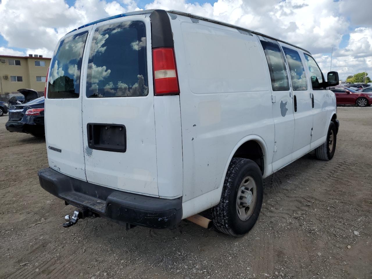 Photo 3 VIN: 1GCHG35V271179909 - CHEVROLET EXPRESS 