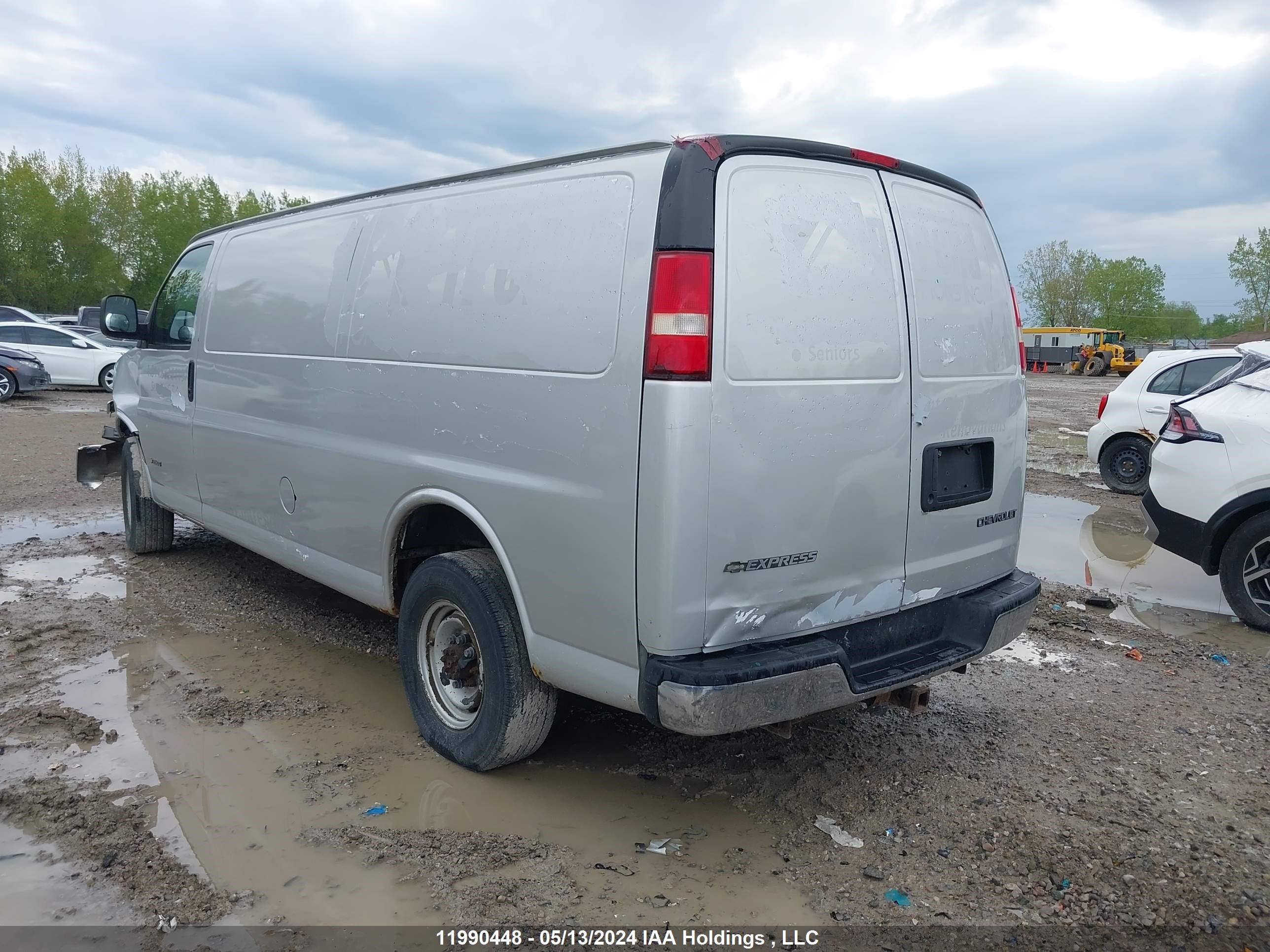 Photo 2 VIN: 1GCHG39U941107151 - CHEVROLET EXPRESS 