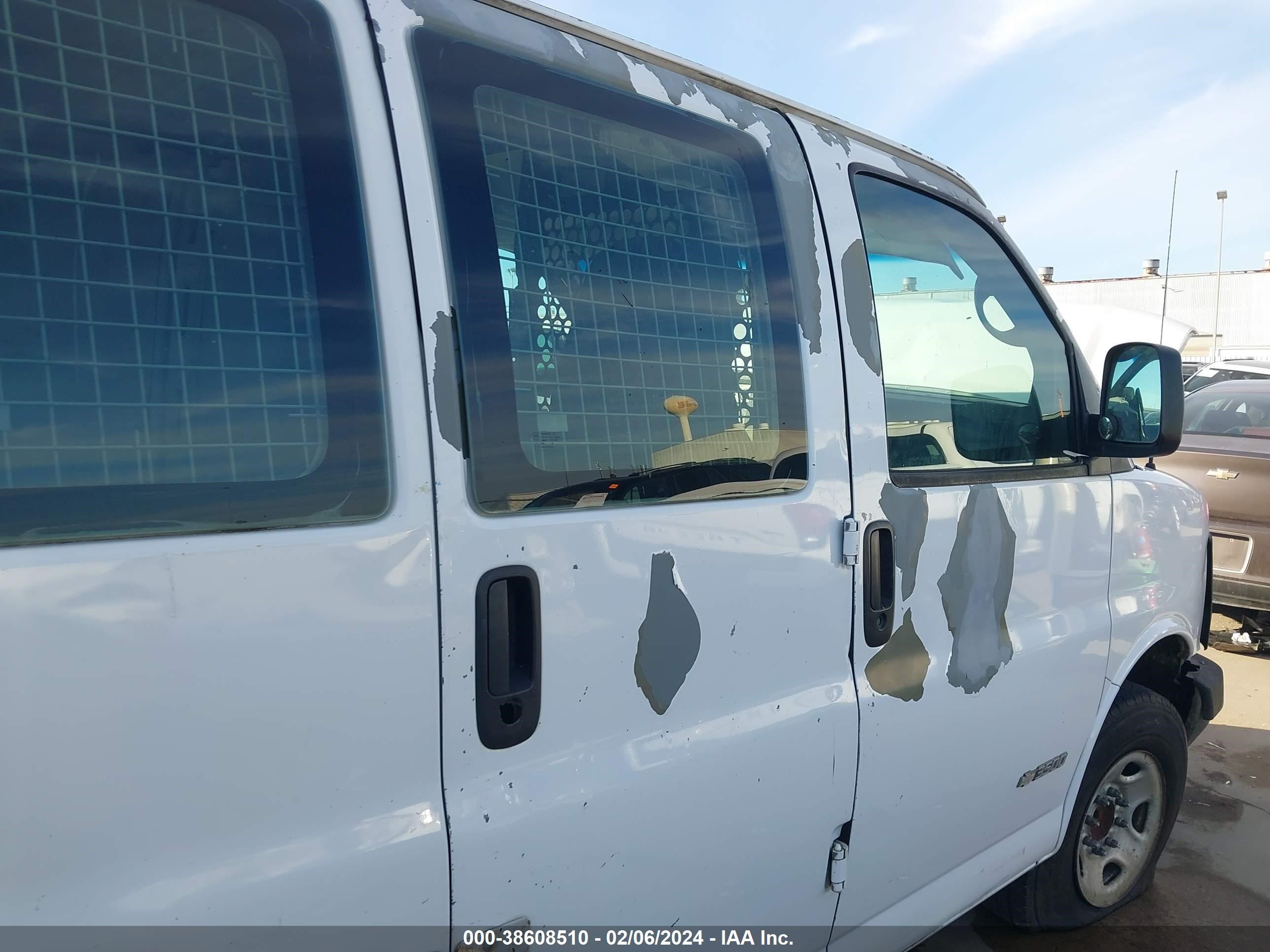 Photo 17 VIN: 1GCHG39V361185064 - CHEVROLET EXPRESS 