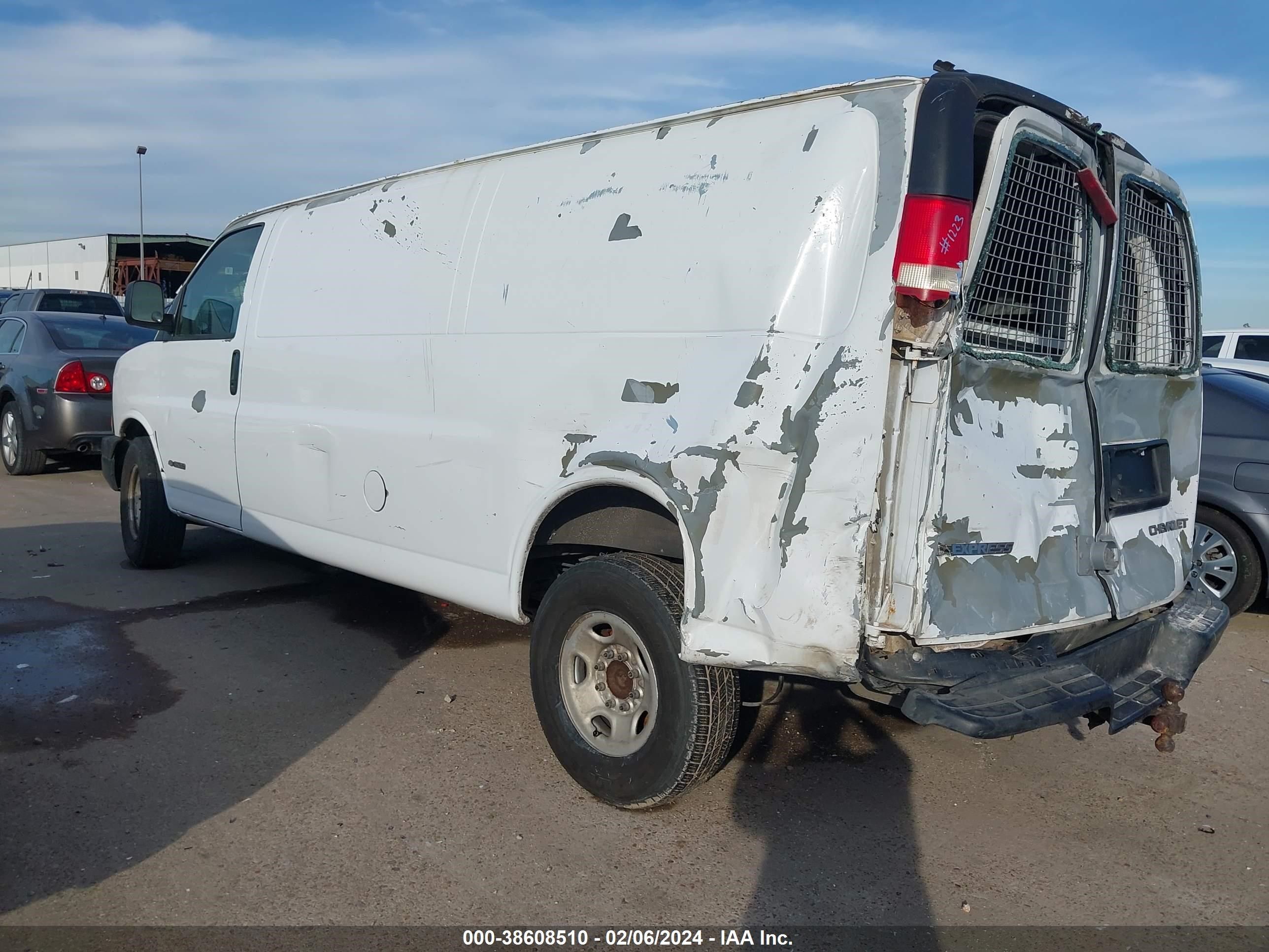 Photo 2 VIN: 1GCHG39V361185064 - CHEVROLET EXPRESS 