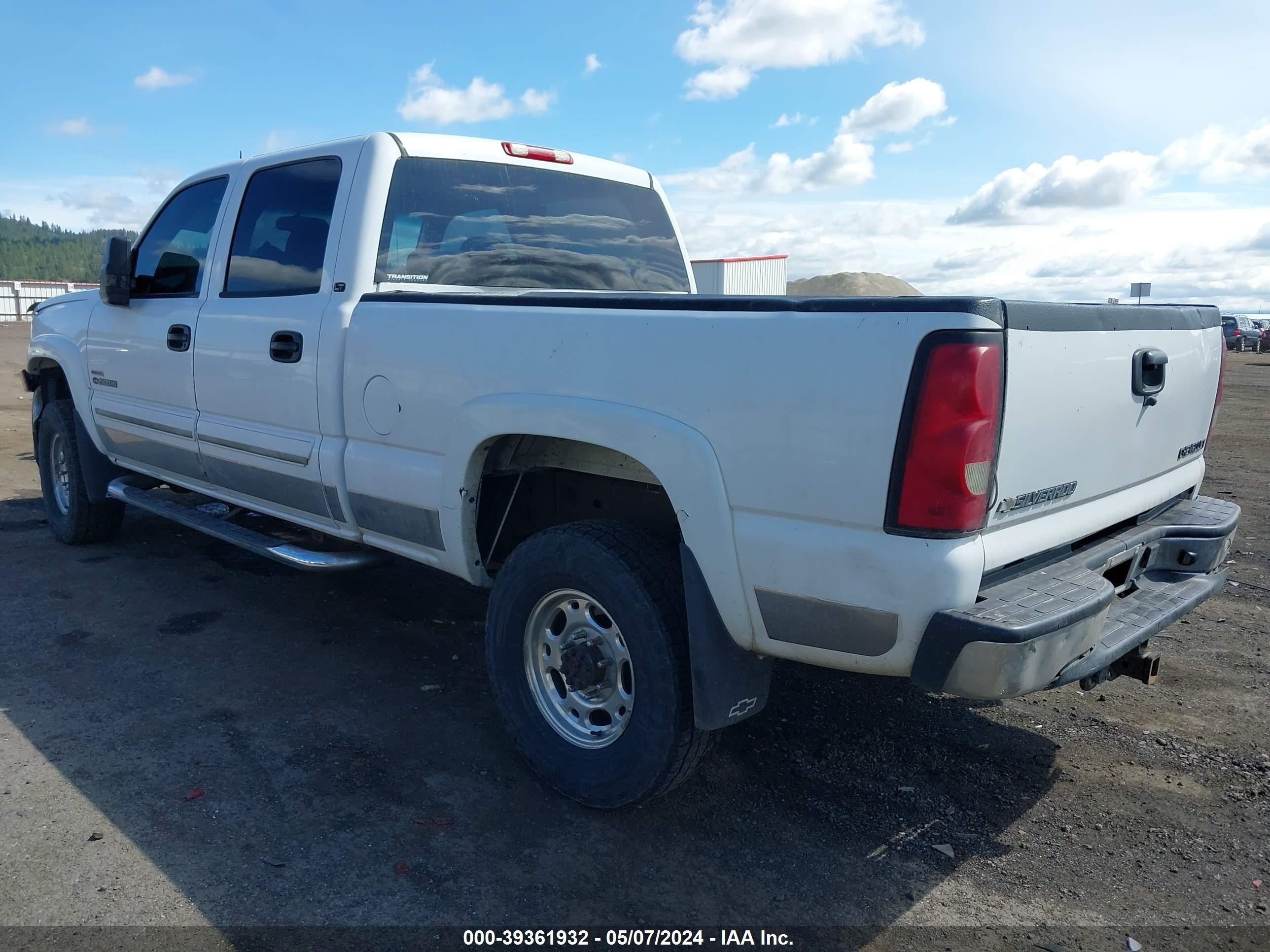 Photo 2 VIN: 1GCHK23114F150456 - CHEVROLET SILVERADO 