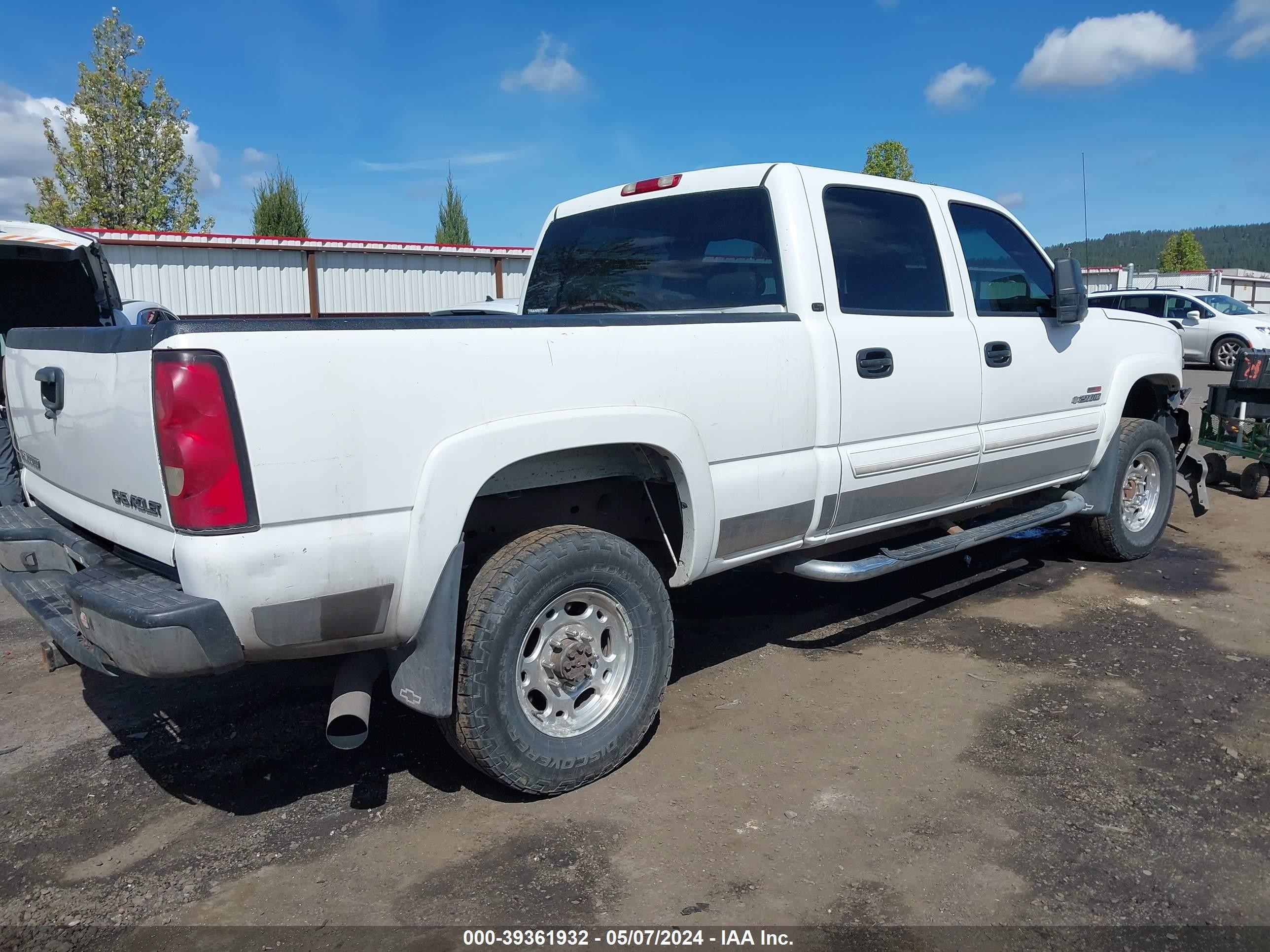 Photo 3 VIN: 1GCHK23114F150456 - CHEVROLET SILVERADO 