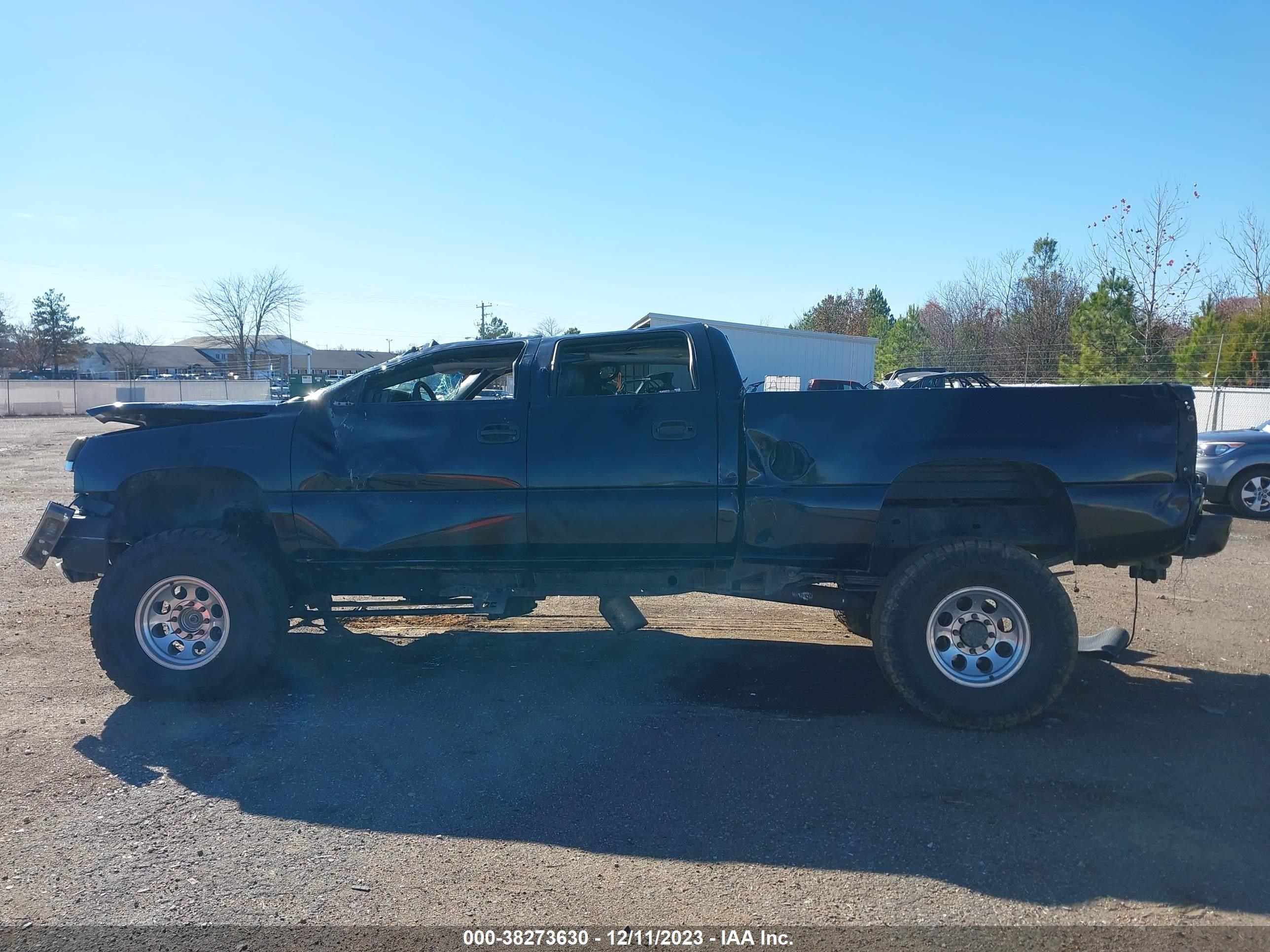 Photo 13 VIN: 1GCHK23173F138486 - CHEVROLET SILVERADO 