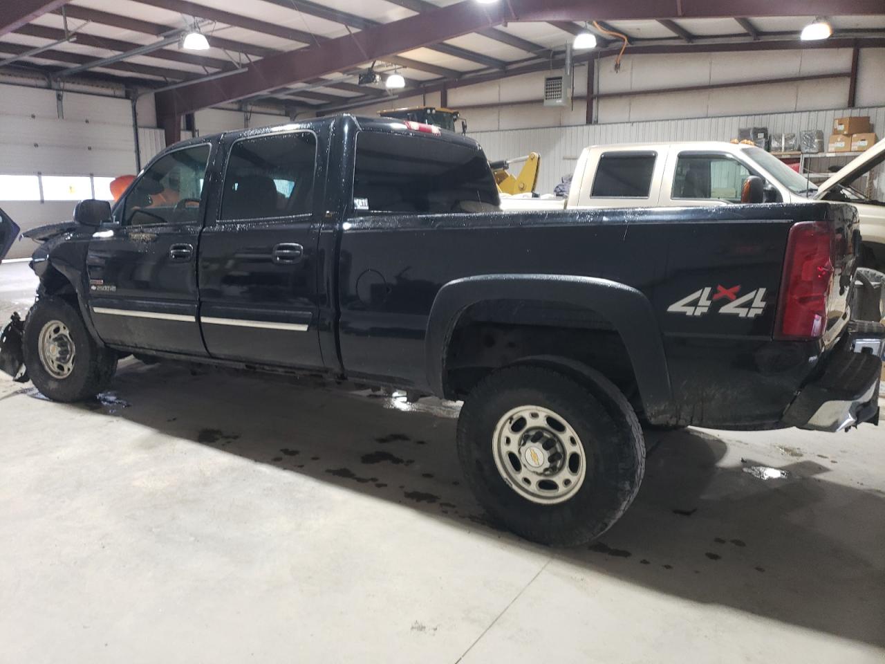 Photo 1 VIN: 1GCHK23193F105974 - CHEVROLET SILVERADO 