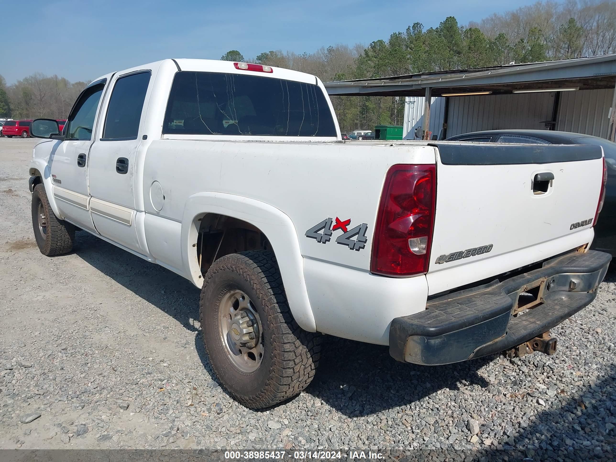 Photo 2 VIN: 1GCHK23193F224110 - CHEVROLET SILVERADO 