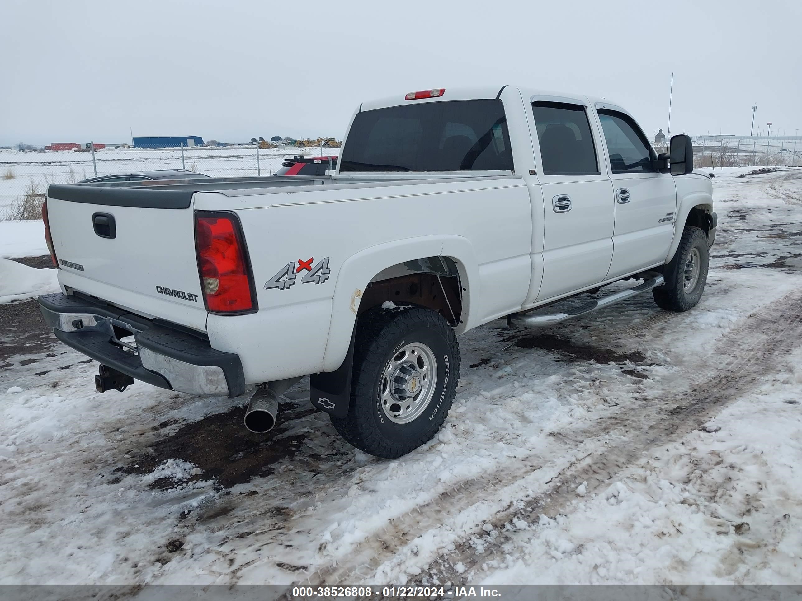 Photo 3 VIN: 1GCHK23245F845623 - CHEVROLET SILVERADO 