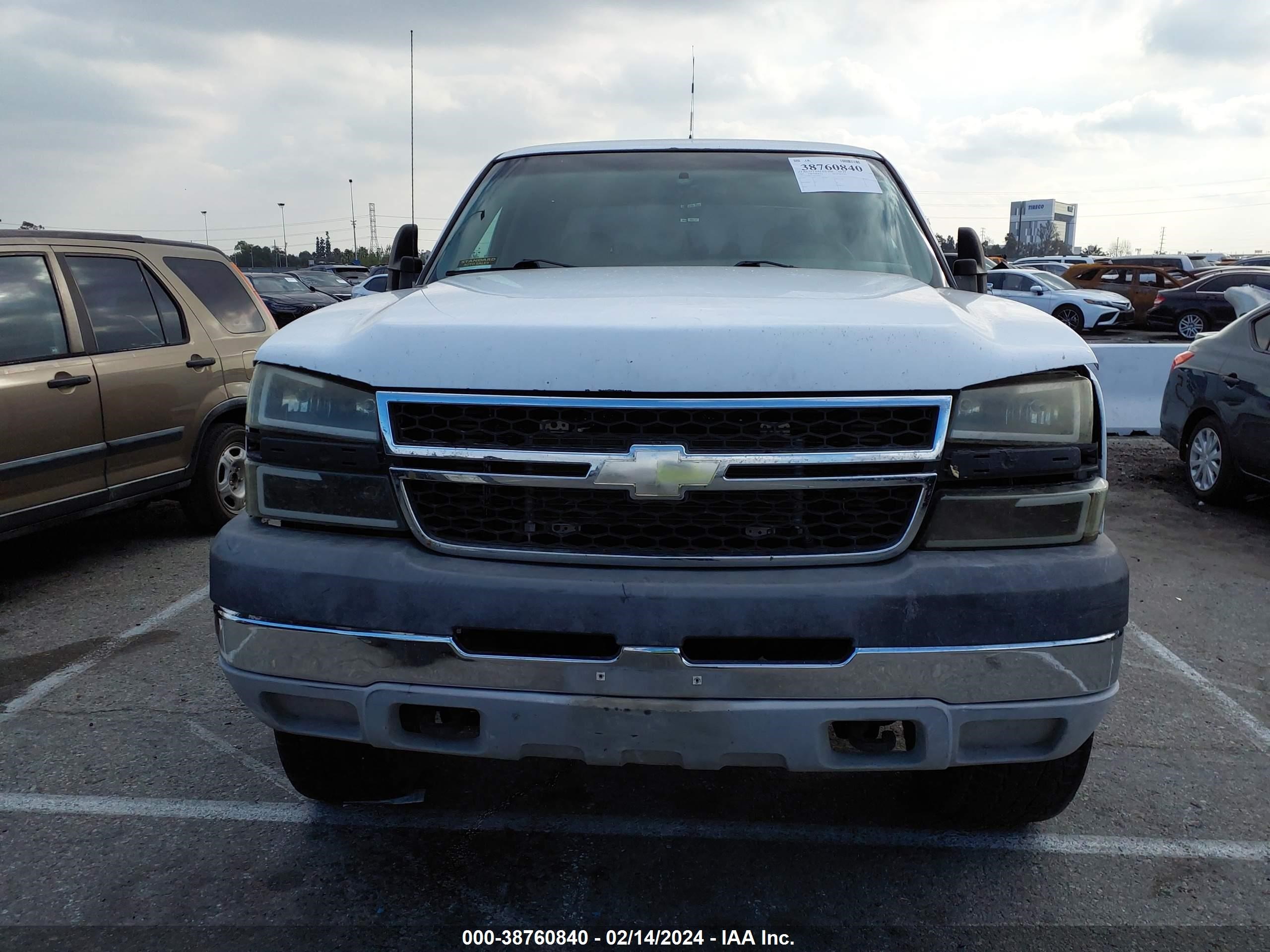 Photo 5 VIN: 1GCHK23265F918457 - CHEVROLET SILVERADO 