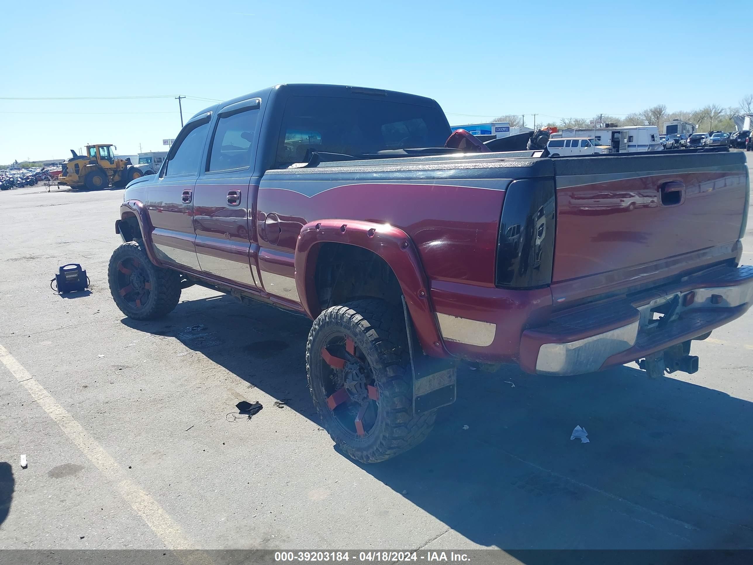 Photo 2 VIN: 1GCHK23266F118551 - CHEVROLET SILVERADO 