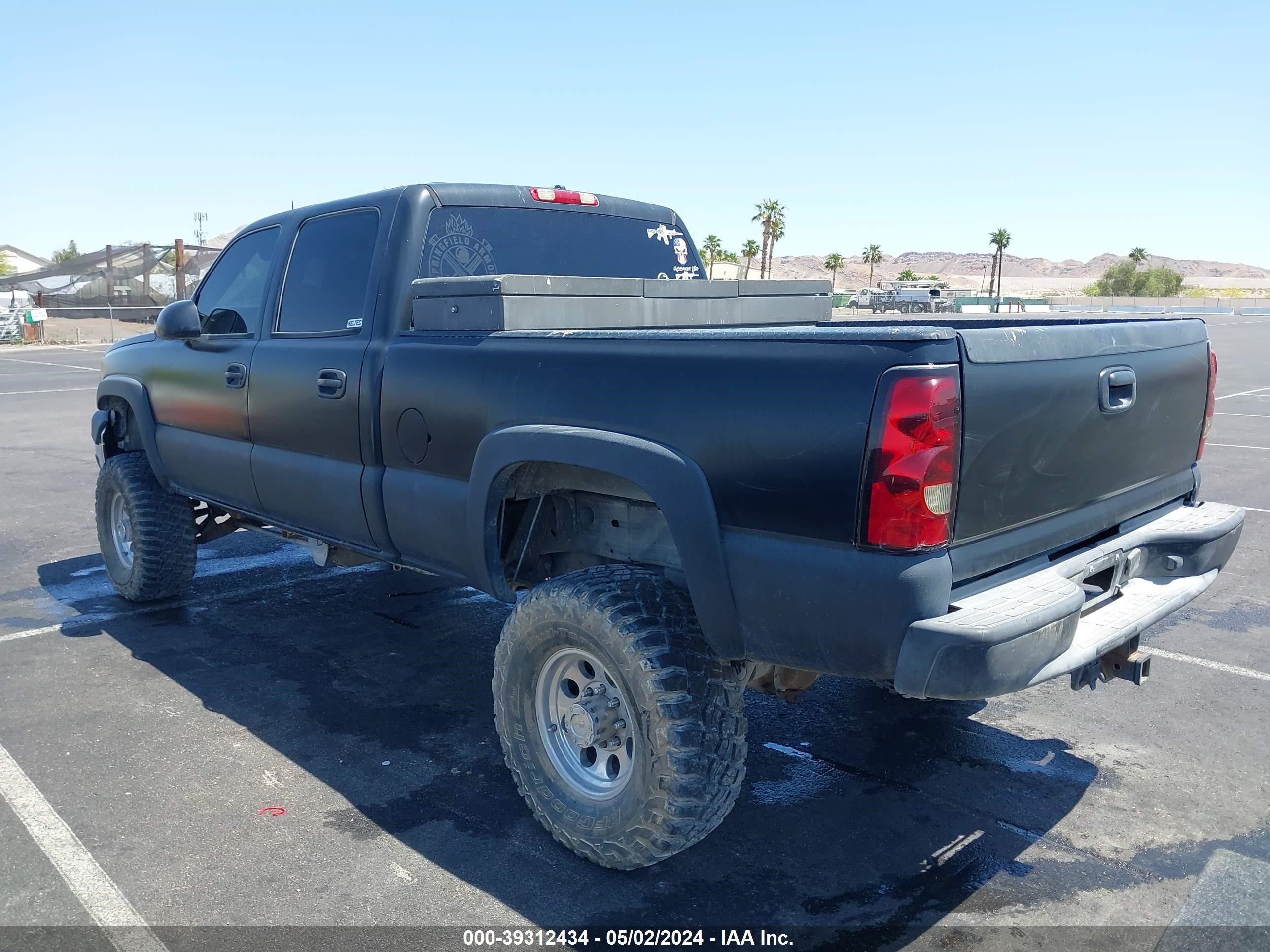 Photo 2 VIN: 1GCHK23274F231115 - CHEVROLET SILVERADO 