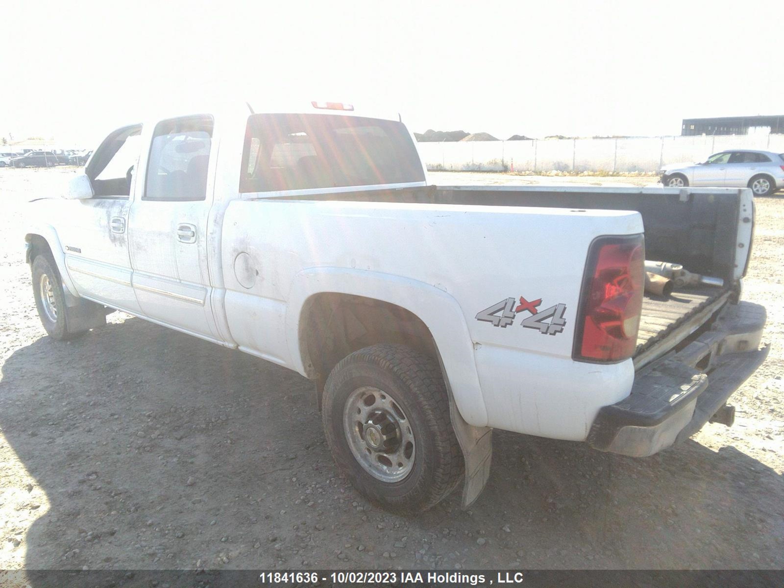 Photo 2 VIN: 1GCHK23275F821848 - CHEVROLET SILVERADO 