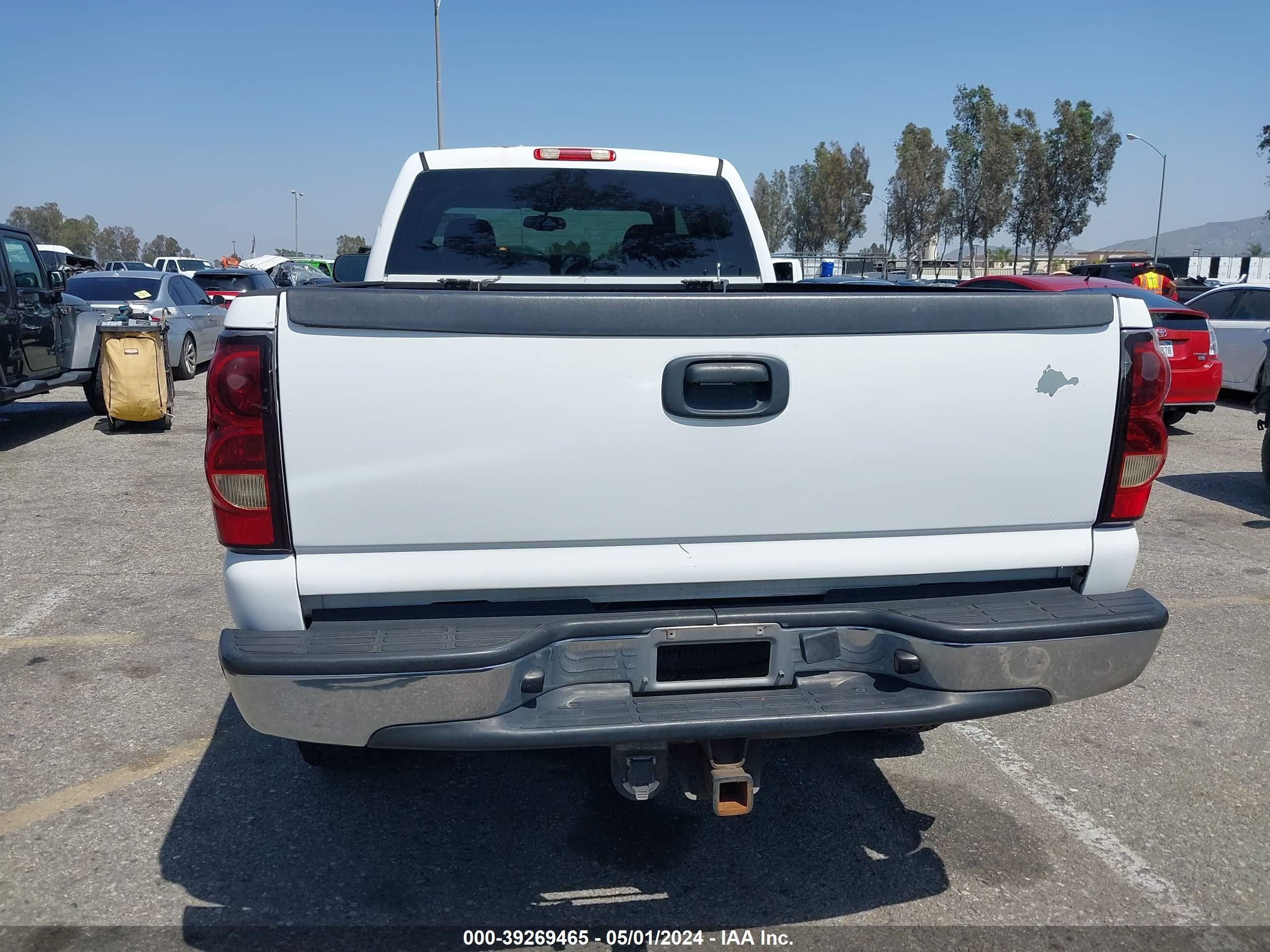 Photo 15 VIN: 1GCHK23275F849763 - CHEVROLET SILVERADO 