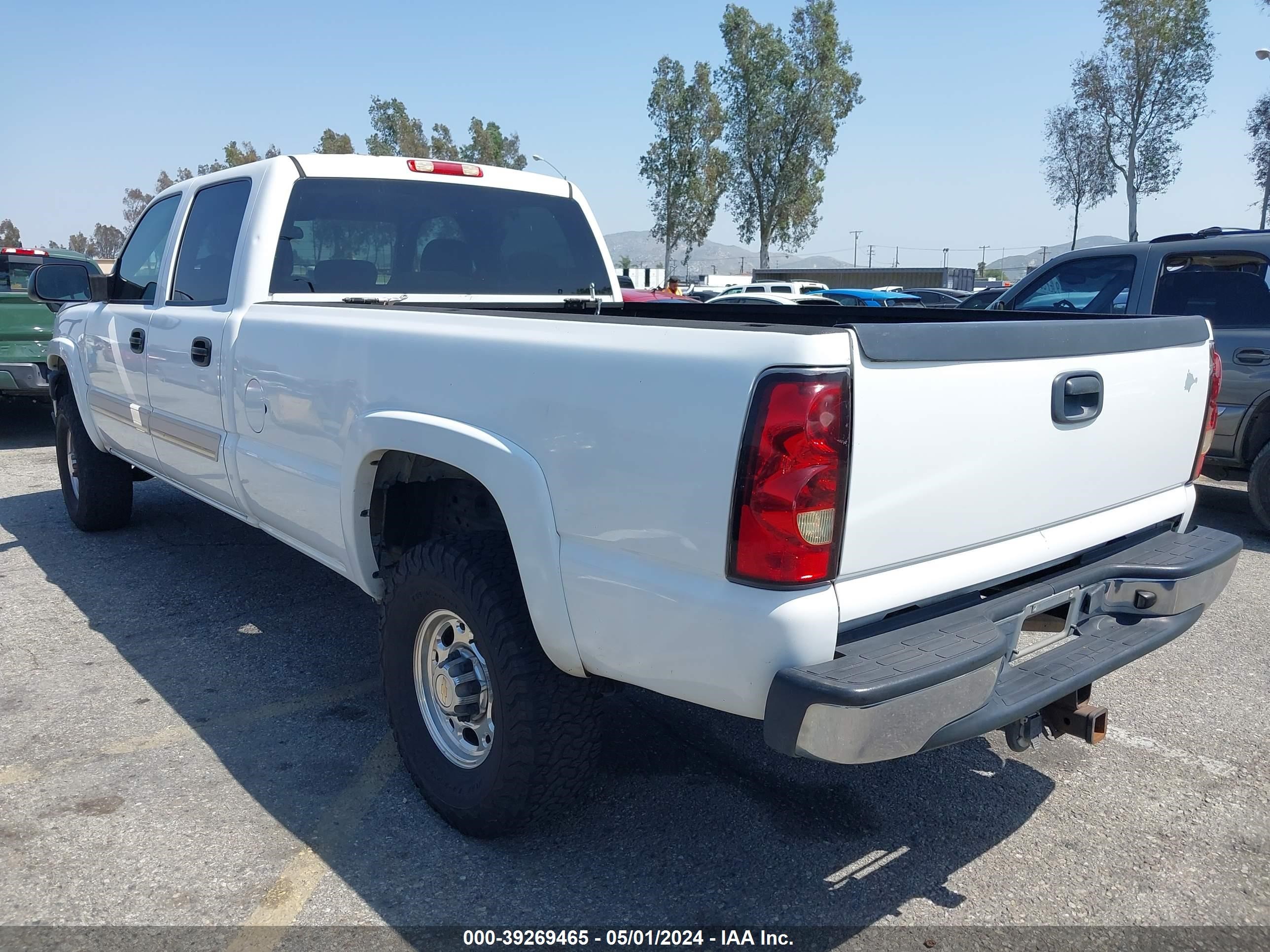 Photo 2 VIN: 1GCHK23275F849763 - CHEVROLET SILVERADO 