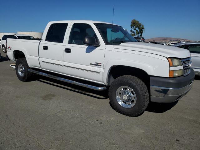 Photo 3 VIN: 1GCHK232X5F941370 - CHEVROLET SILVERADO 