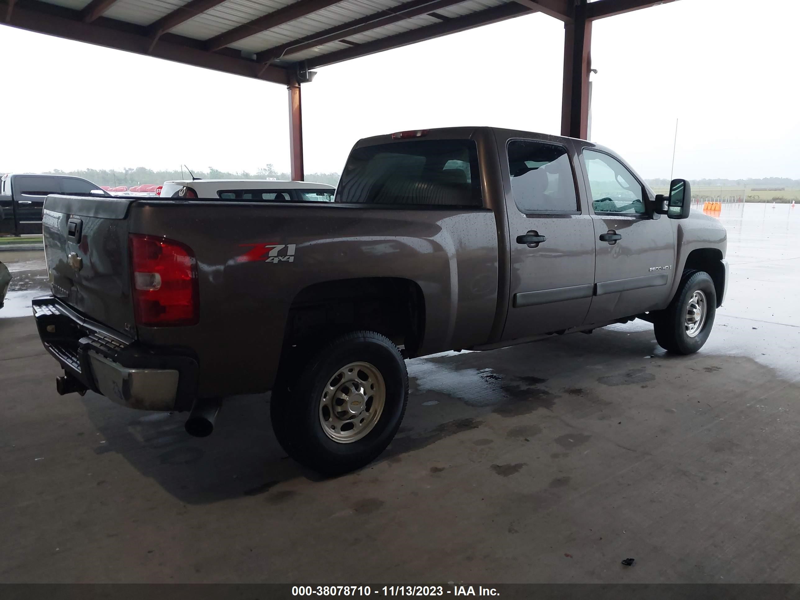 Photo 3 VIN: 1GCHK23628F166778 - CHEVROLET SILVERADO 