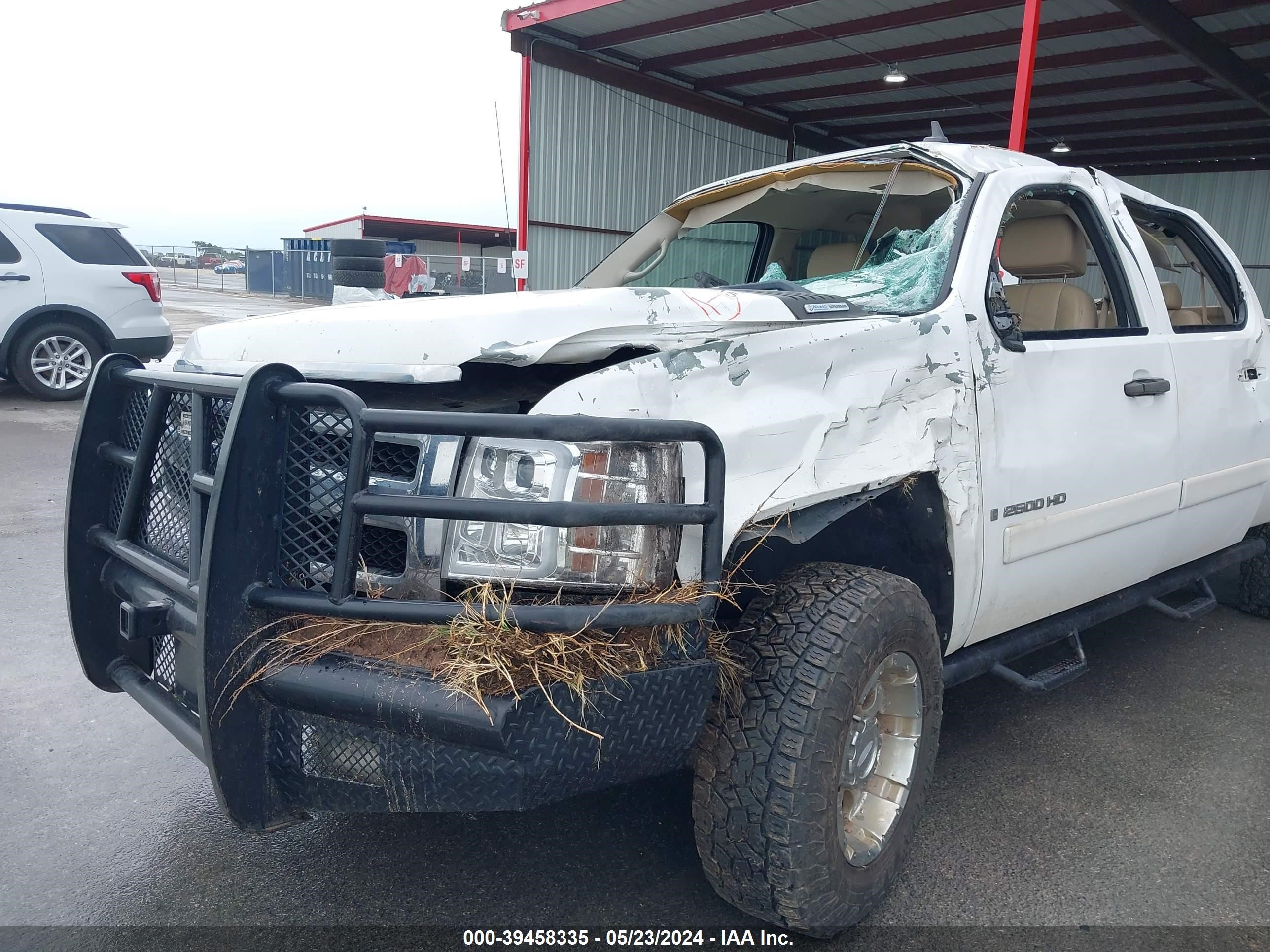 Photo 5 VIN: 1GCHK23638F103835 - CHEVROLET SILVERADO 