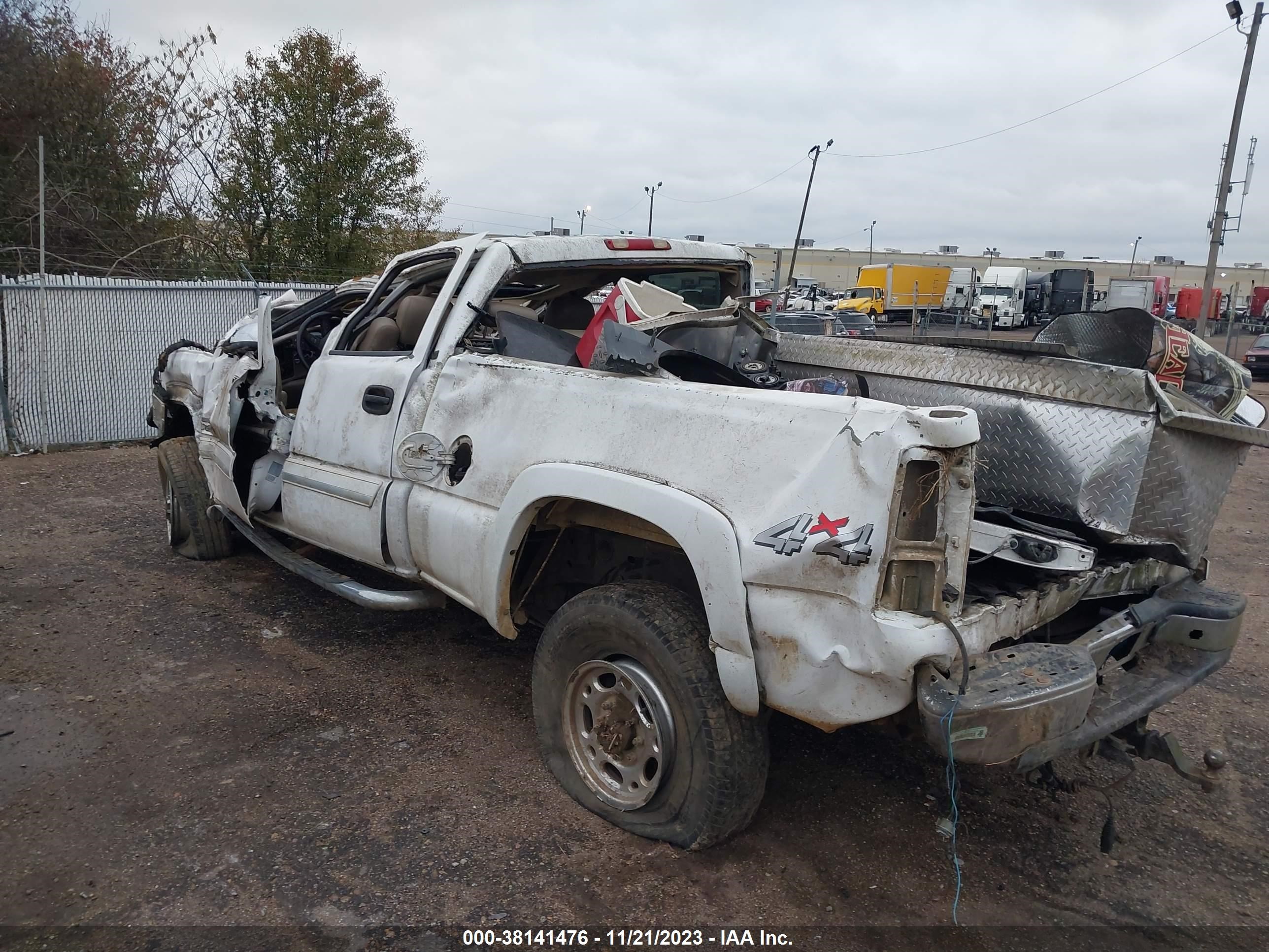 Photo 2 VIN: 1GCHK23D26F185780 - CHEVROLET SILVERADO 