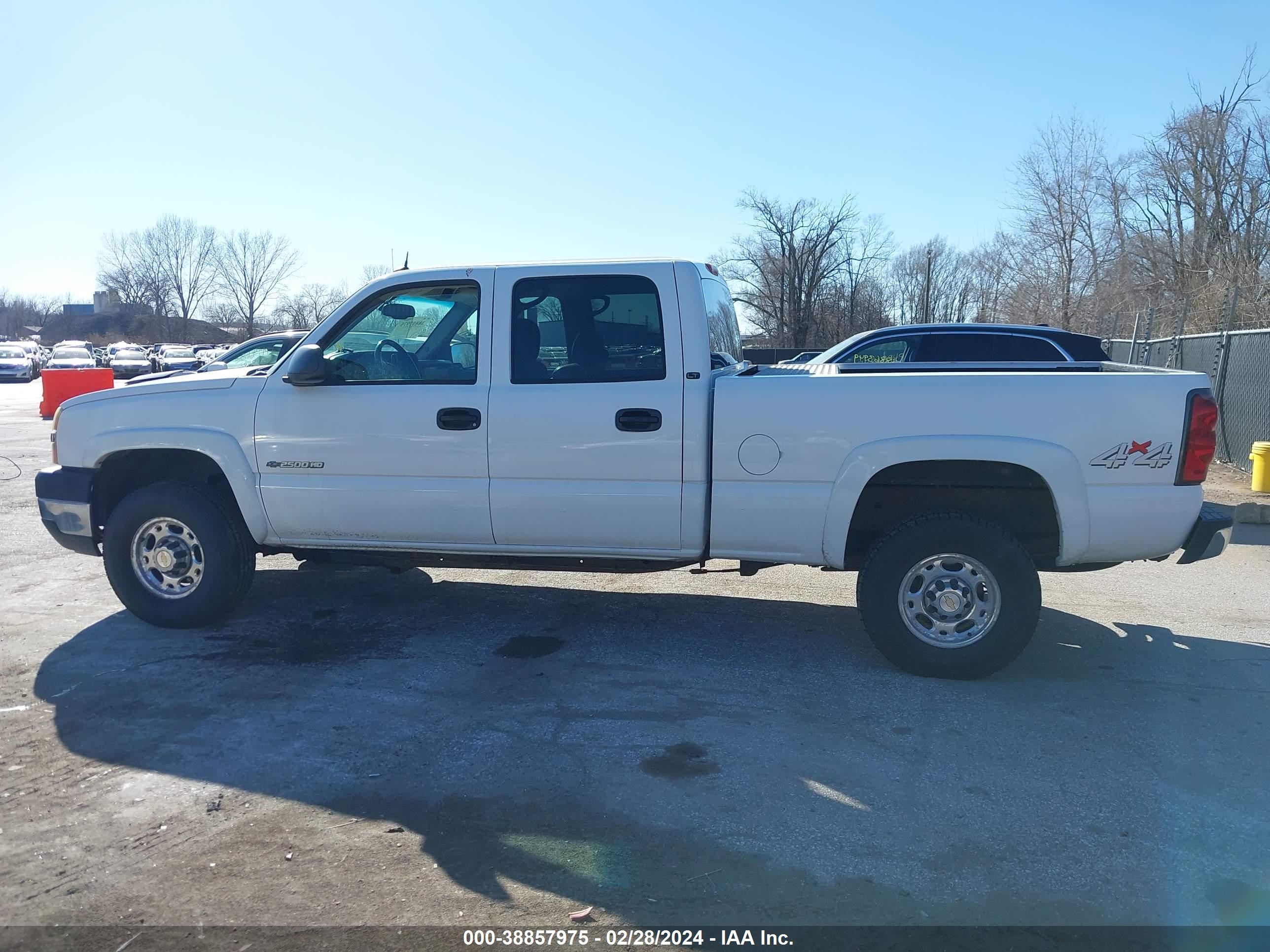 Photo 14 VIN: 1GCHK23G34F190669 - CHEVROLET SILVERADO 