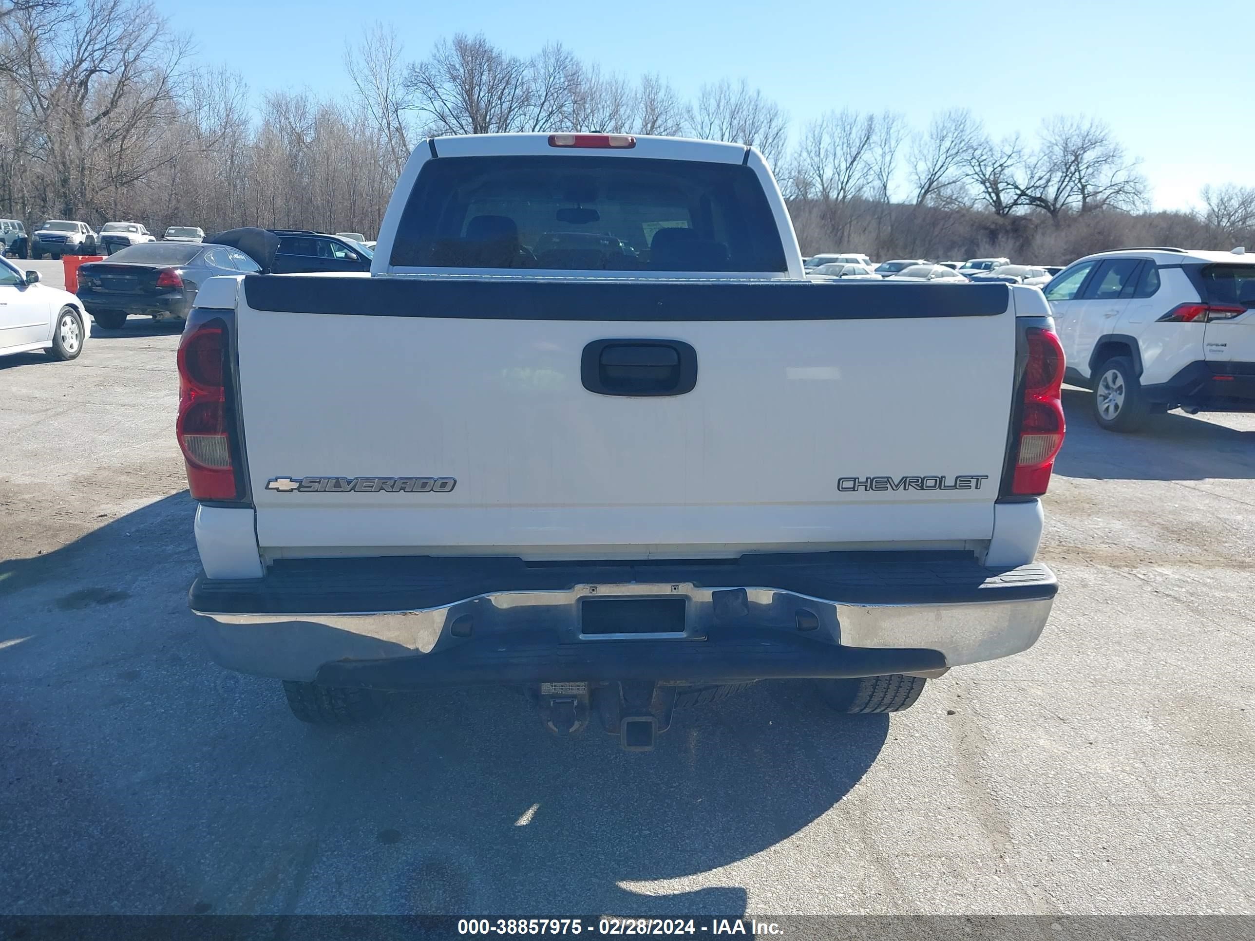 Photo 16 VIN: 1GCHK23G34F190669 - CHEVROLET SILVERADO 