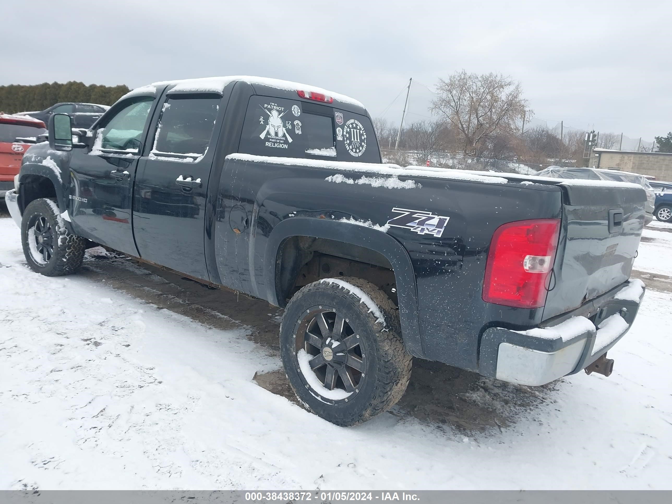 Photo 2 VIN: 1GCHK23K88F109367 - CHEVROLET SILVERADO 