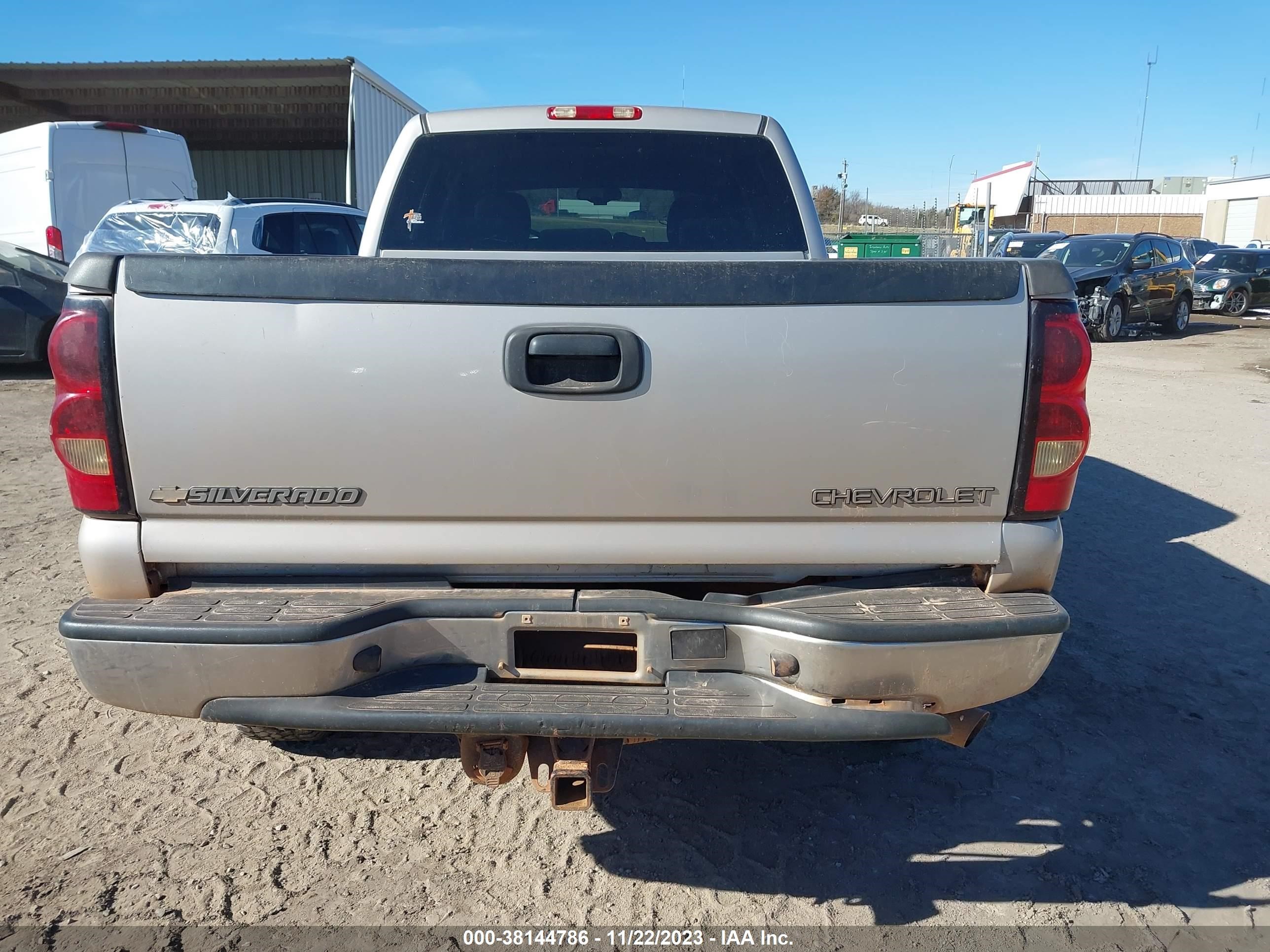 Photo 5 VIN: 1GCHK23U35F965883 - CHEVROLET SILVERADO 