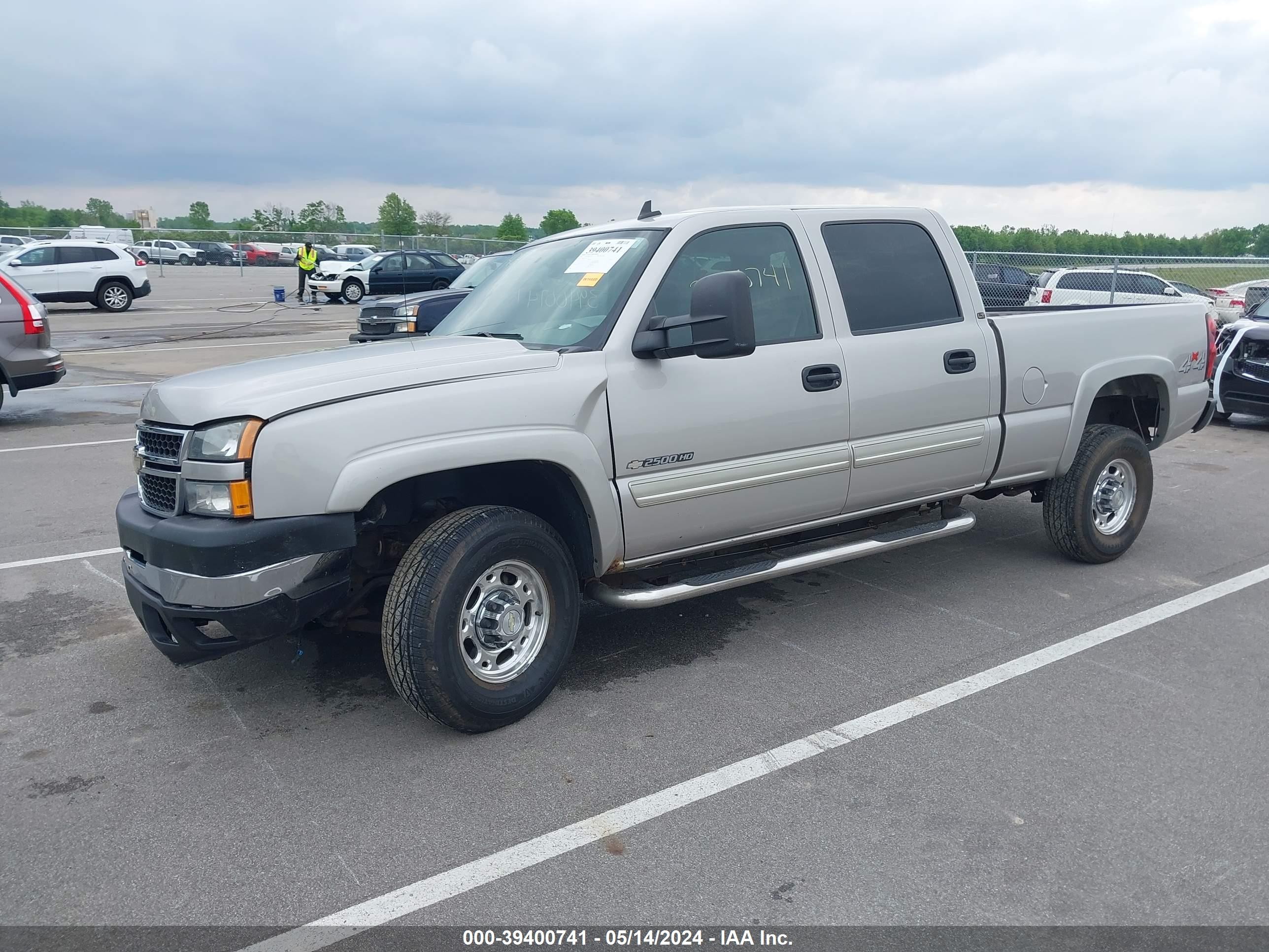 Photo 1 VIN: 1GCHK23U36F104379 - CHEVROLET SILVERADO 