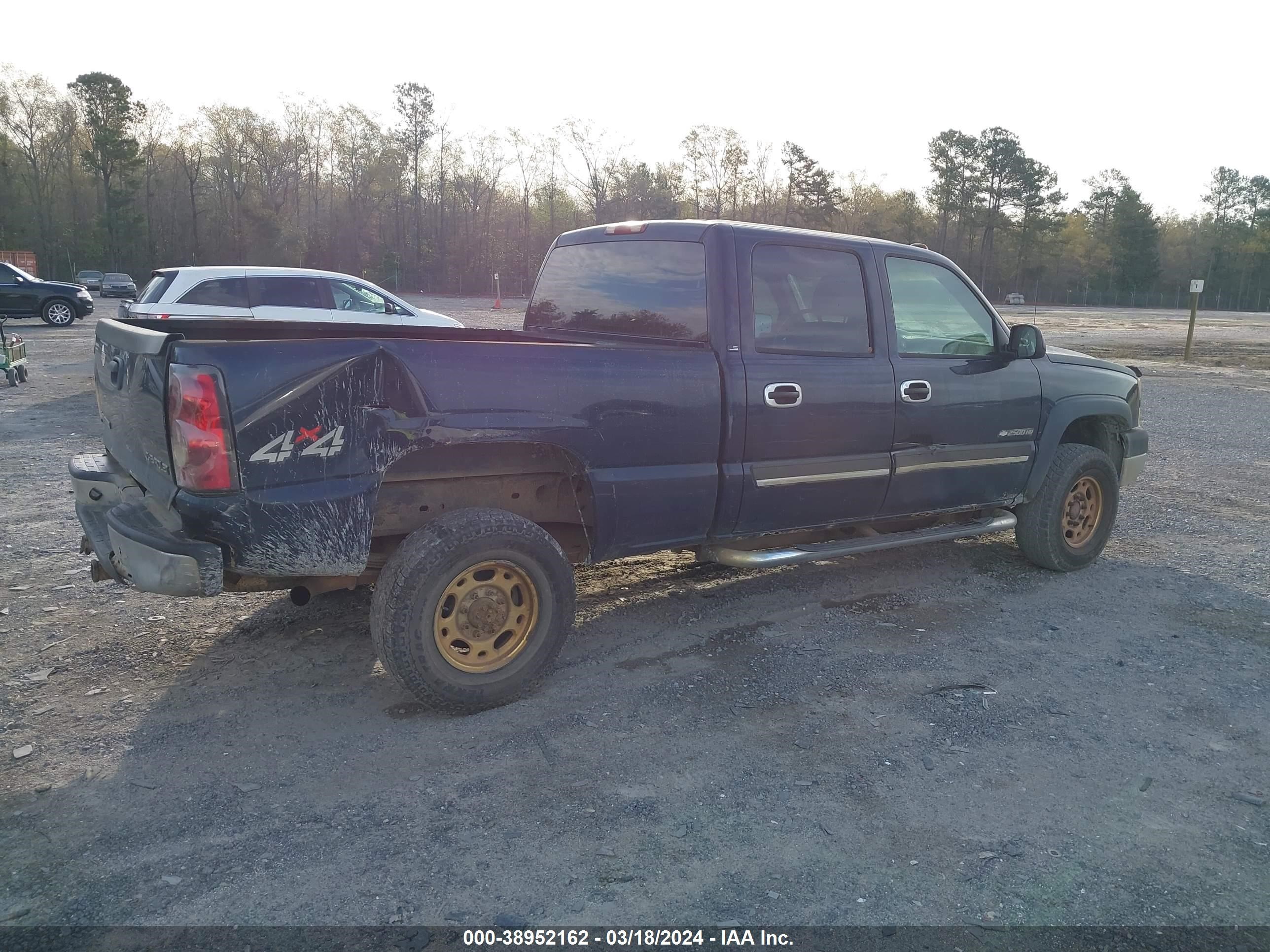 Photo 3 VIN: 1GCHK23UX5F826978 - CHEVROLET SILVERADO 