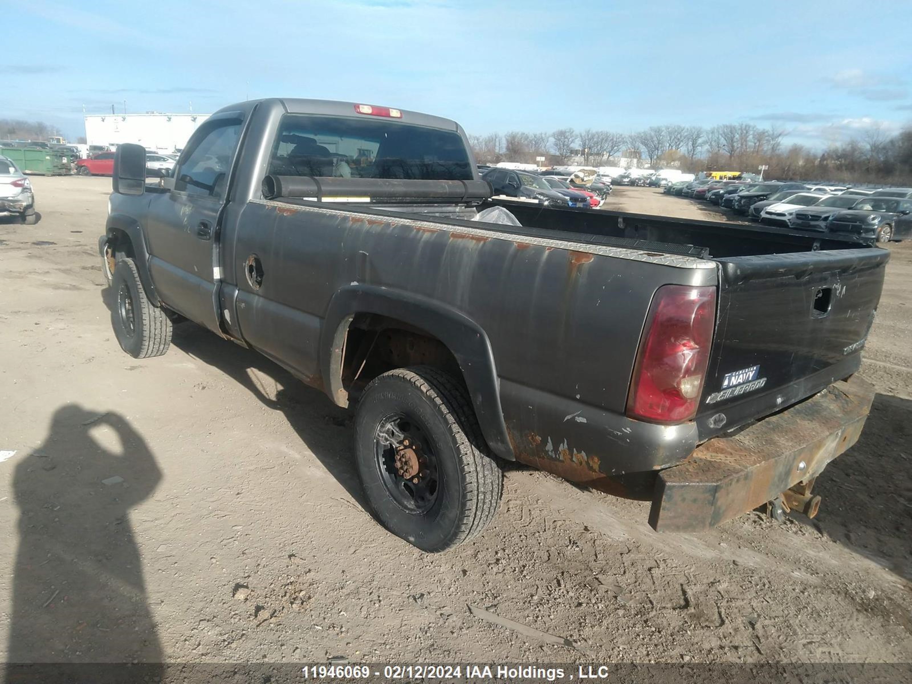 Photo 2 VIN: 1GCHK24173E273455 - CHEVROLET SILVERADO 